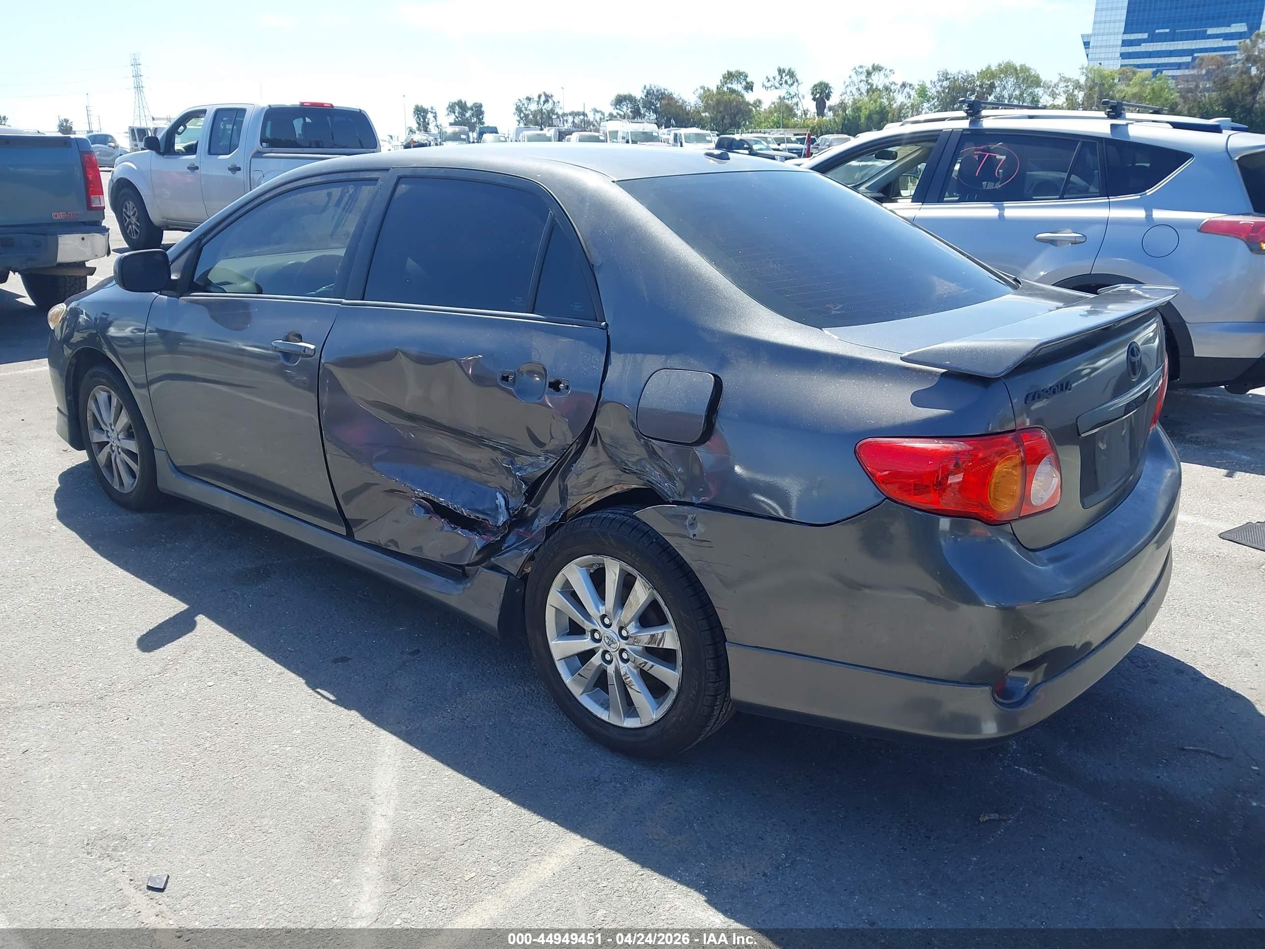 TOYOTA COROLLA image 3