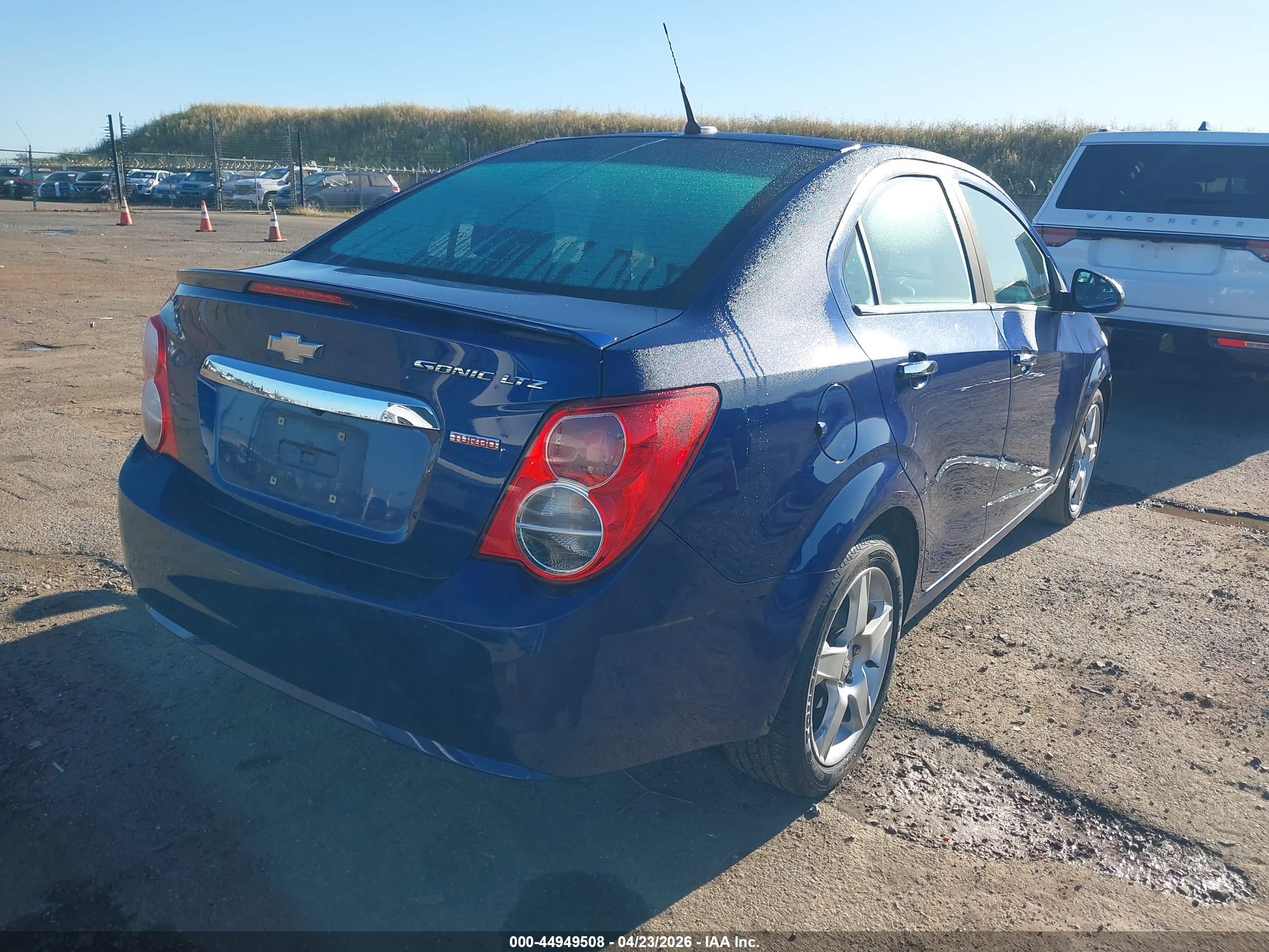 CHEVROLET SONIC image 4