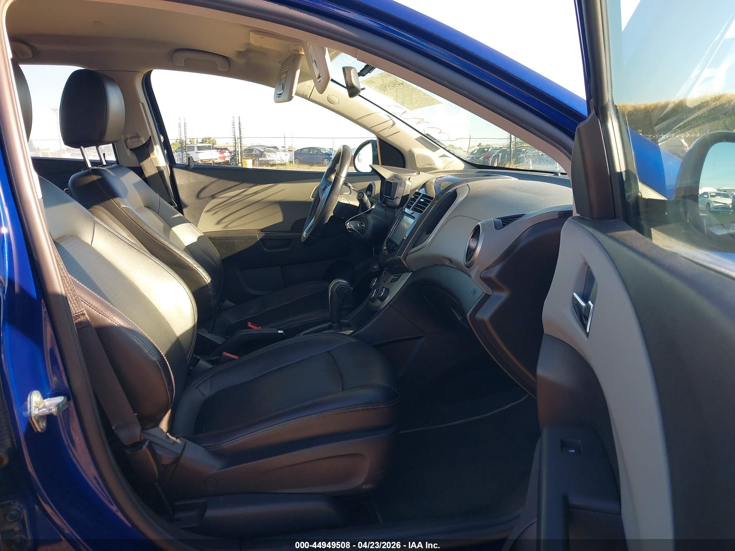 CHEVROLET SONIC image 5