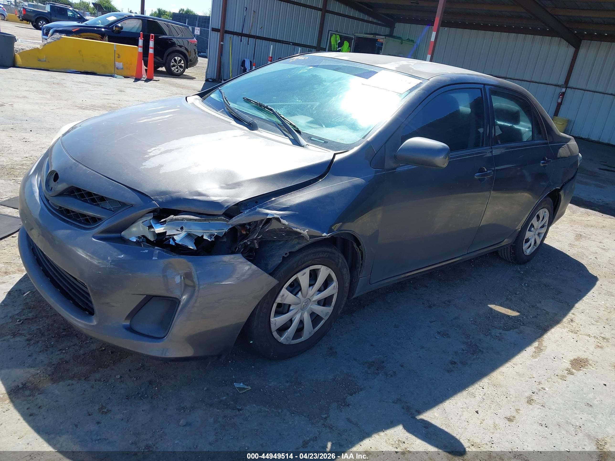 TOYOTA COROLLA image 2