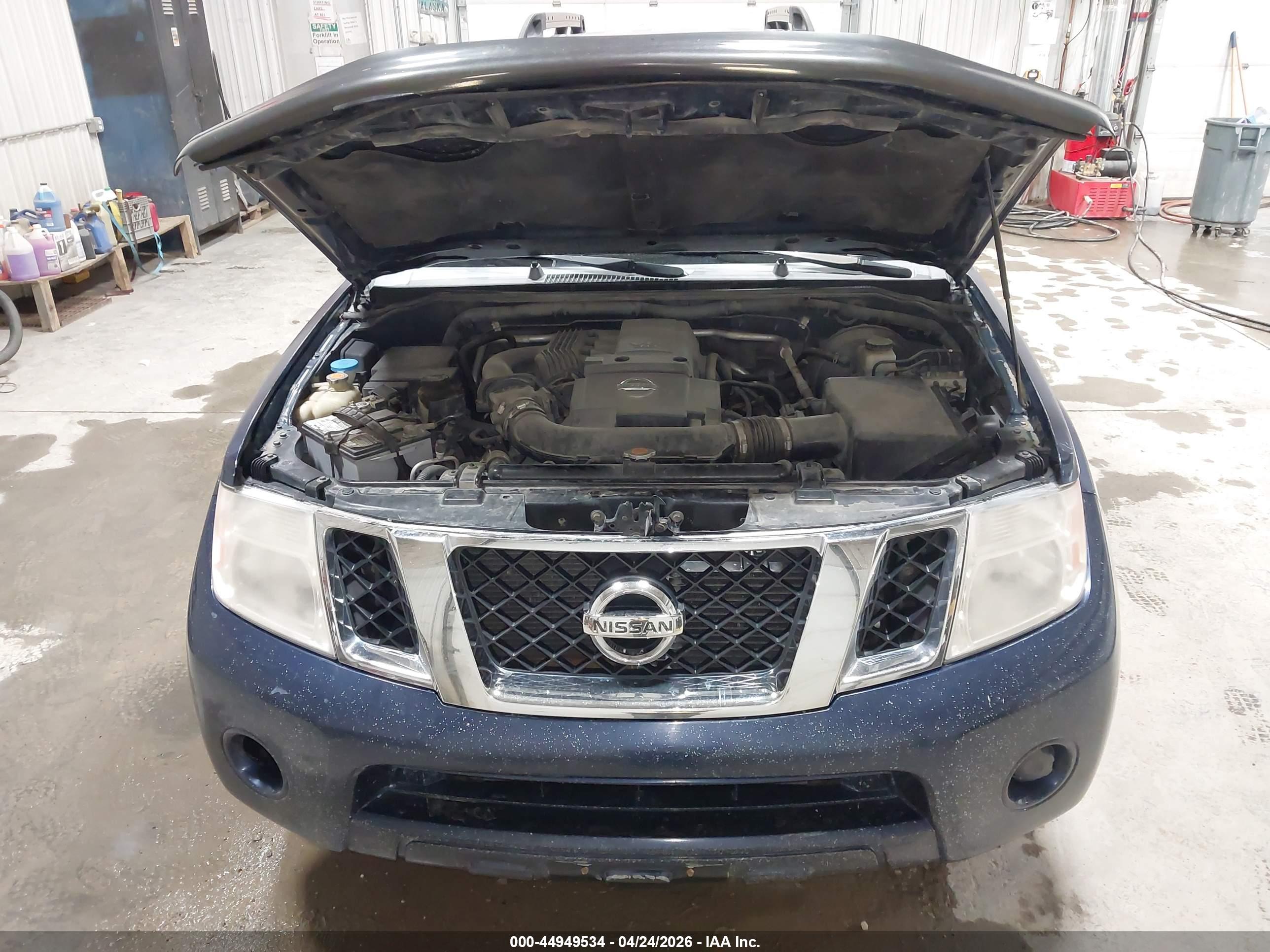 NISSAN PATHFINDER image 10