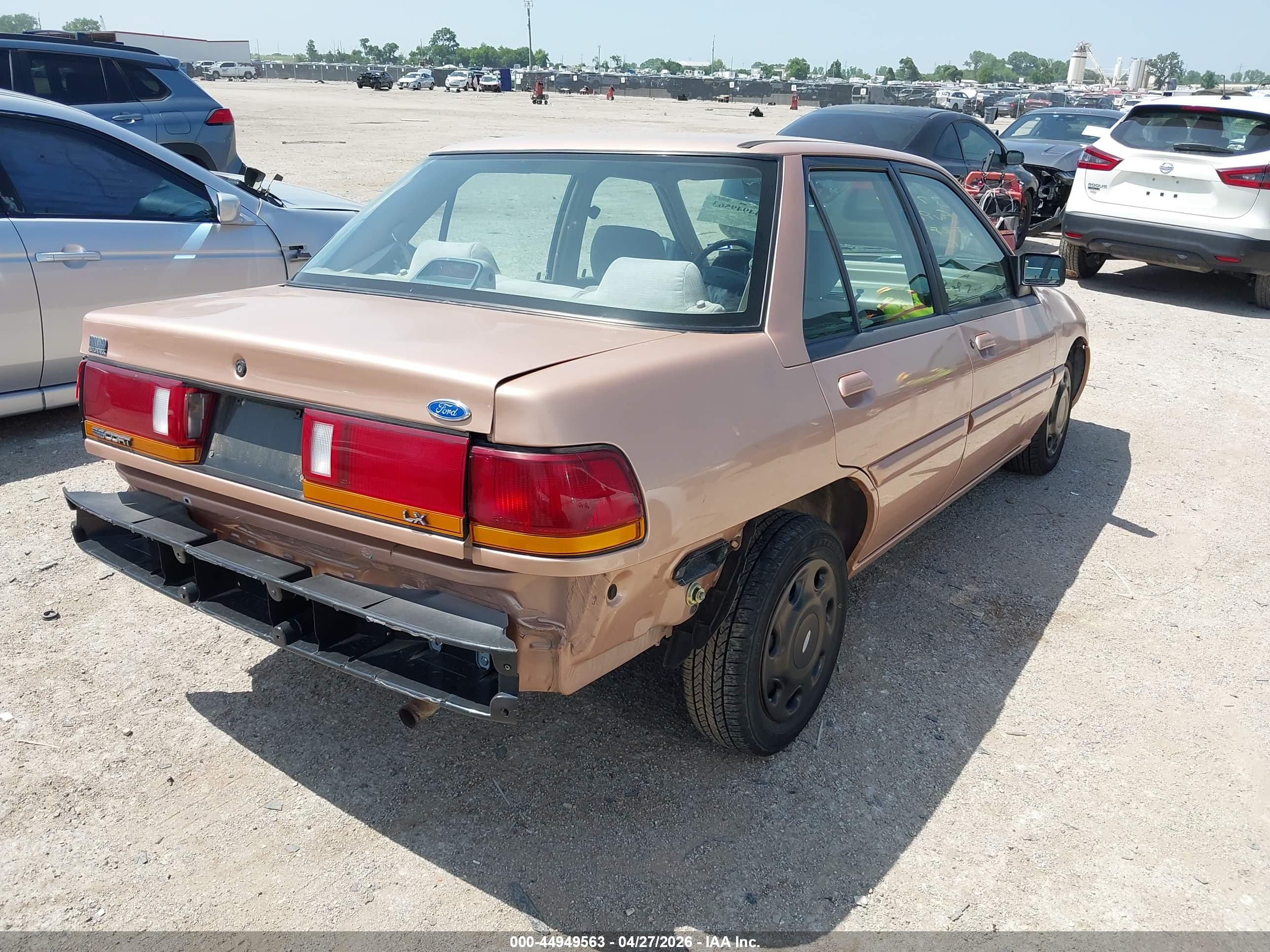 FORD ESCORT image 4