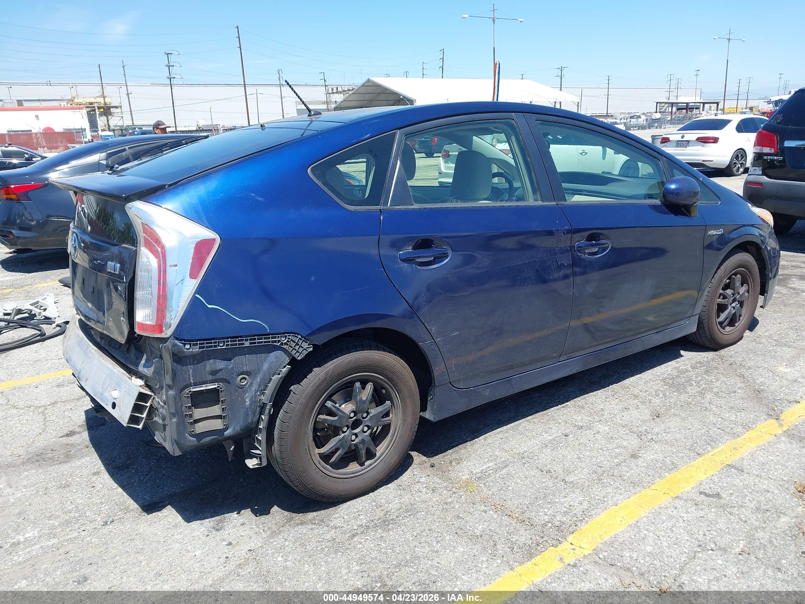 TOYOTA PRIUS image 4