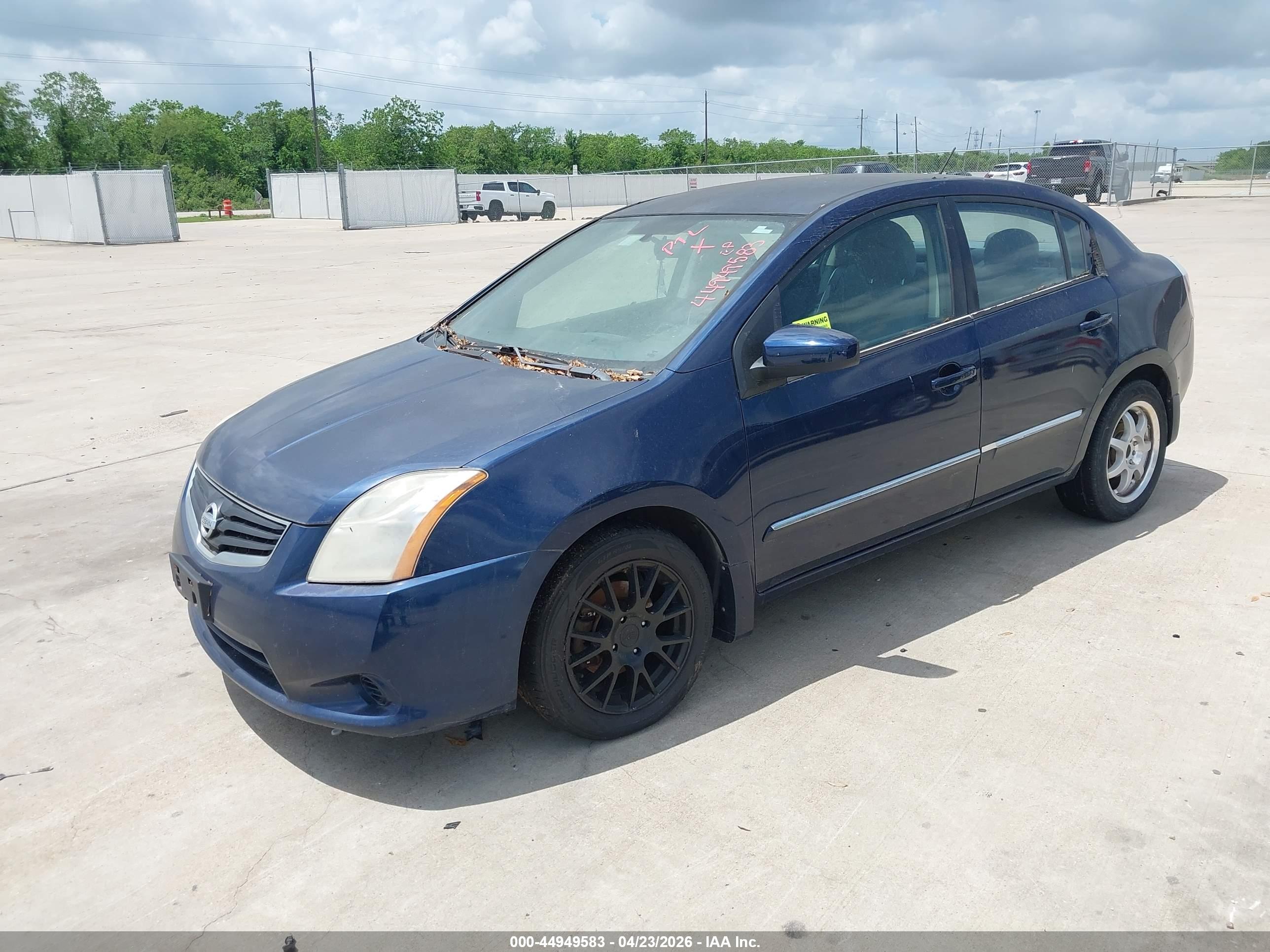 NISSAN SENTRA image 2