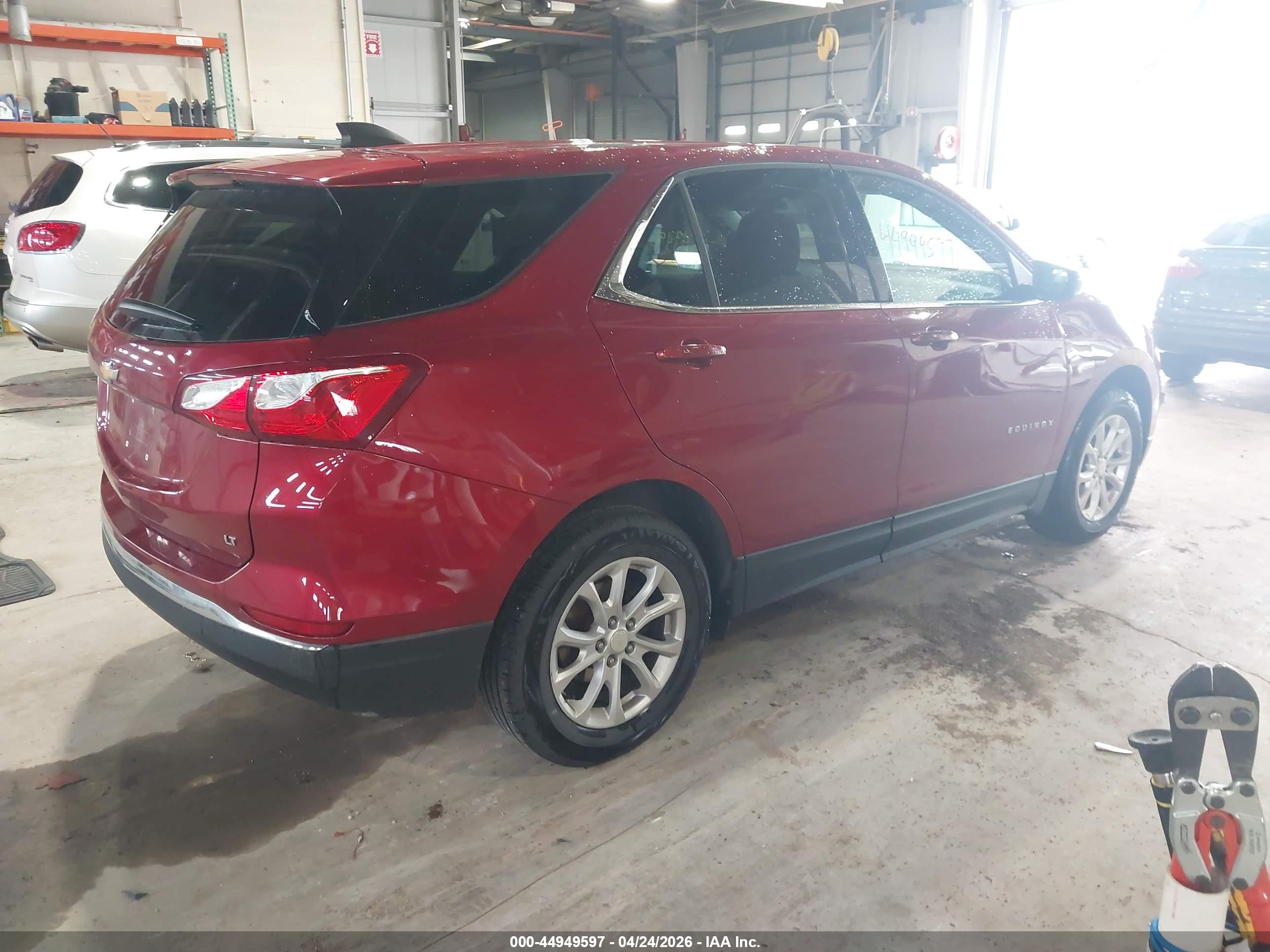 CHEVROLET EQUINOX image 4