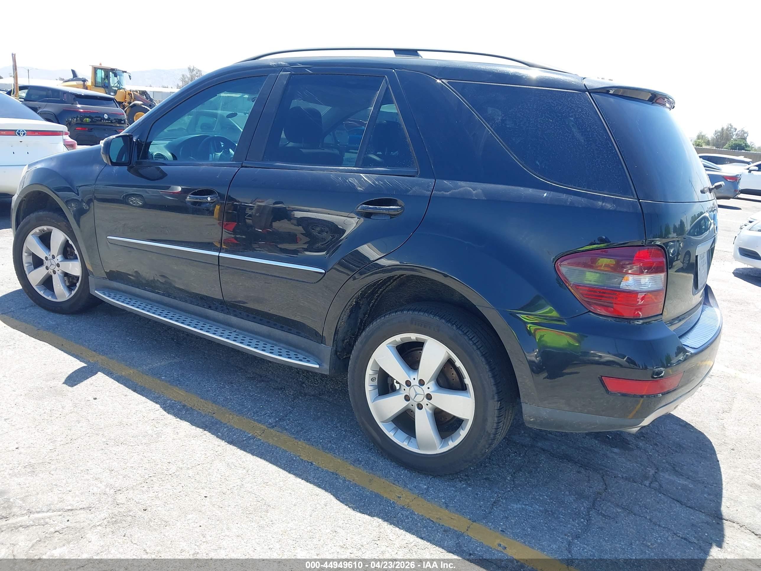 MERCEDES-BENZ ML image 3