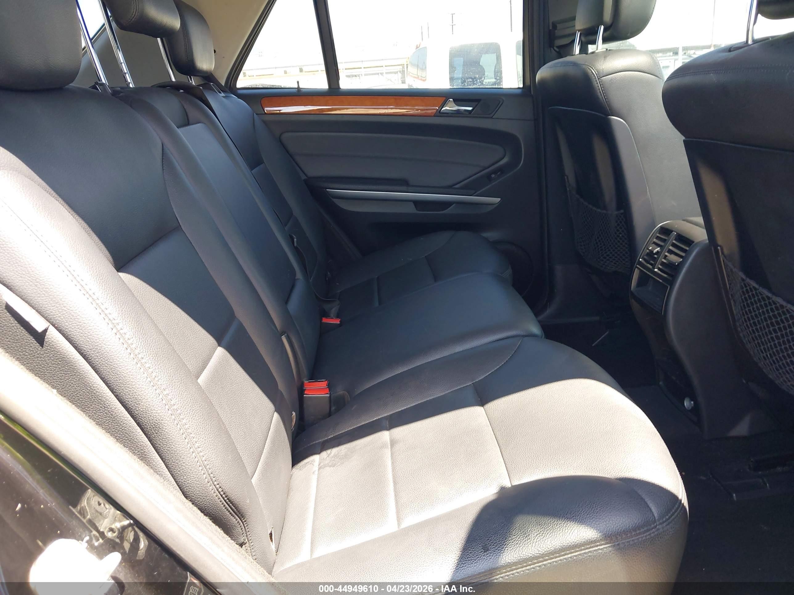MERCEDES-BENZ ML image 8