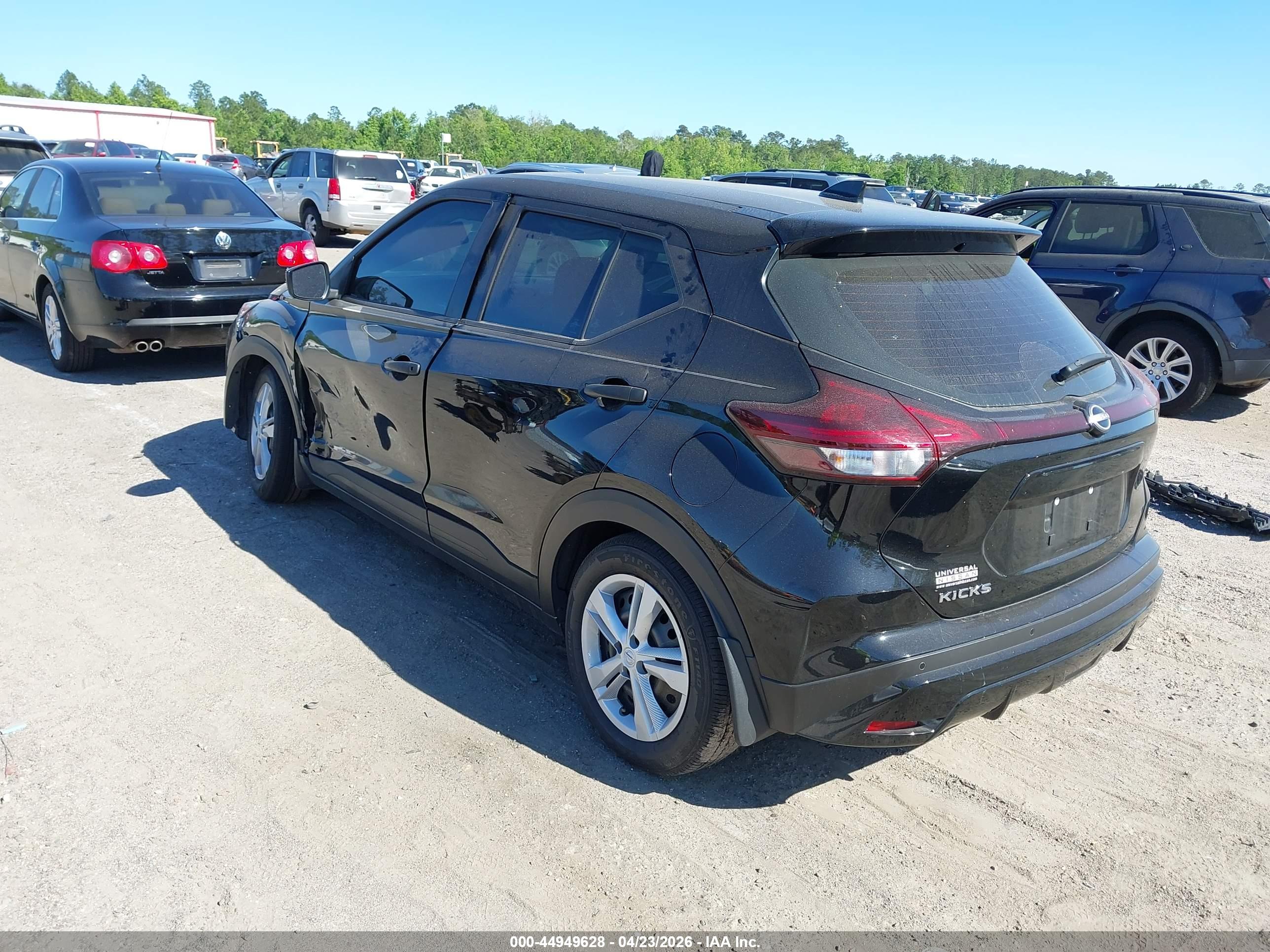 NISSAN KICKS image 3