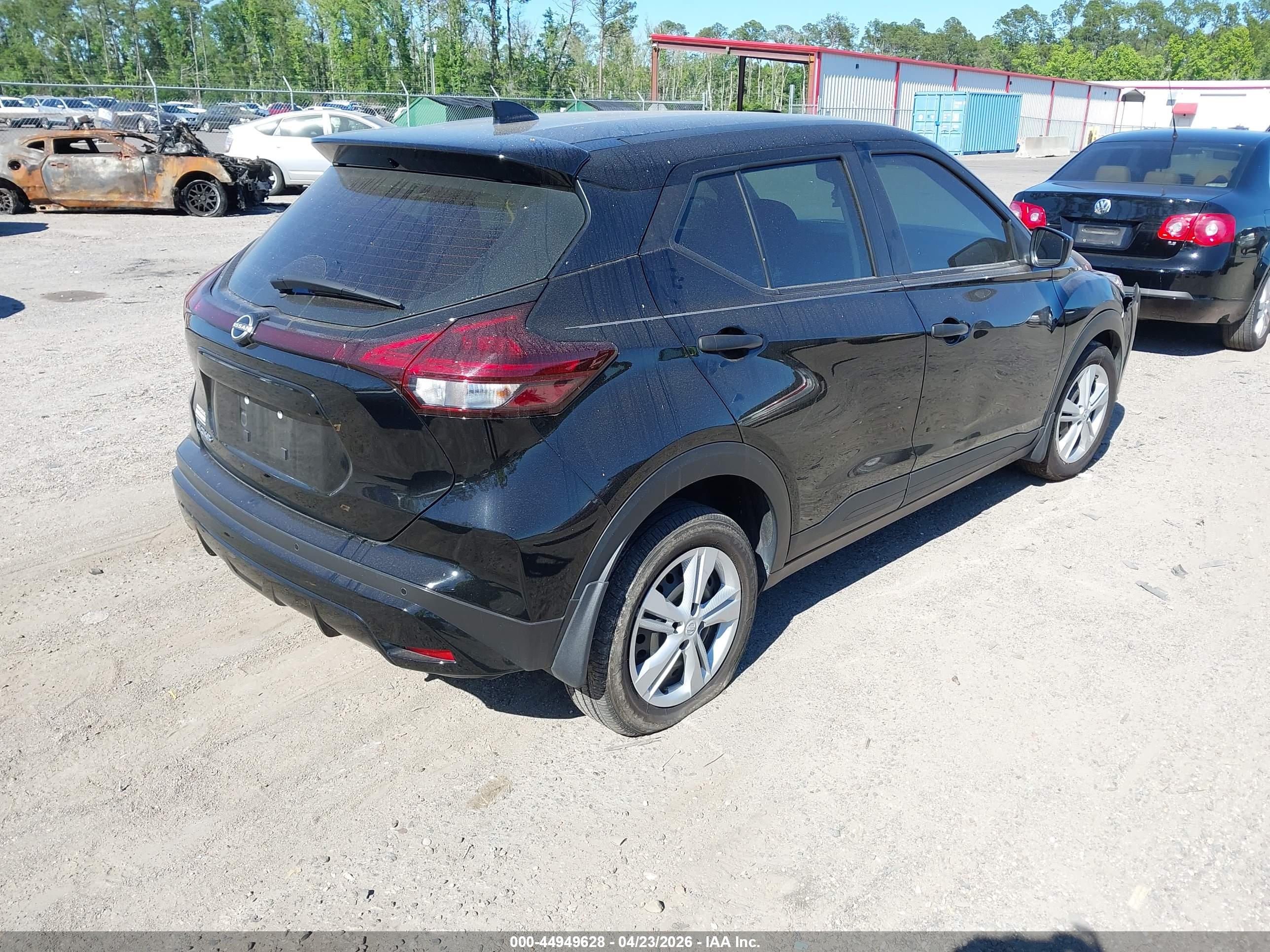 NISSAN KICKS image 4