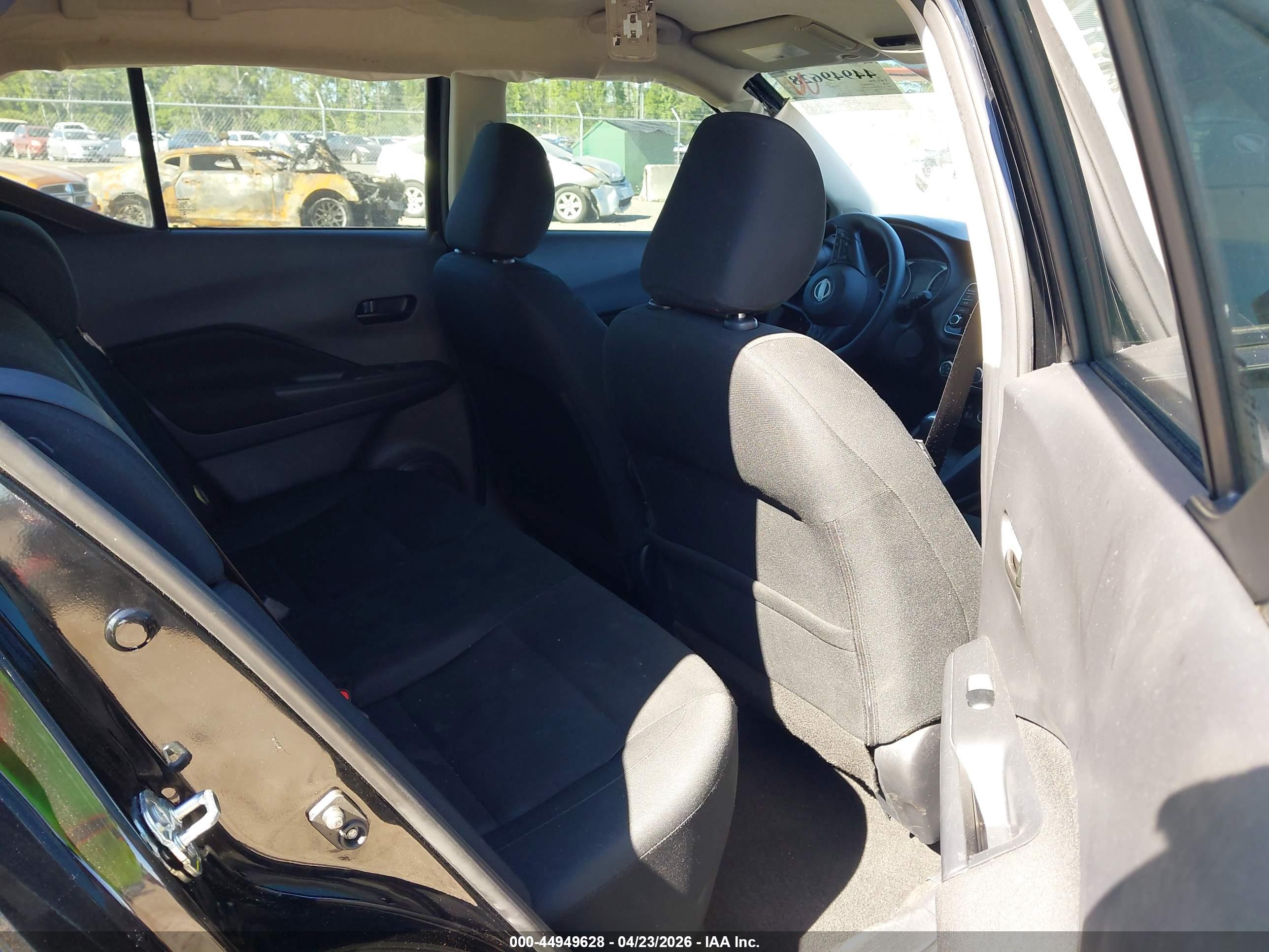 NISSAN KICKS image 8