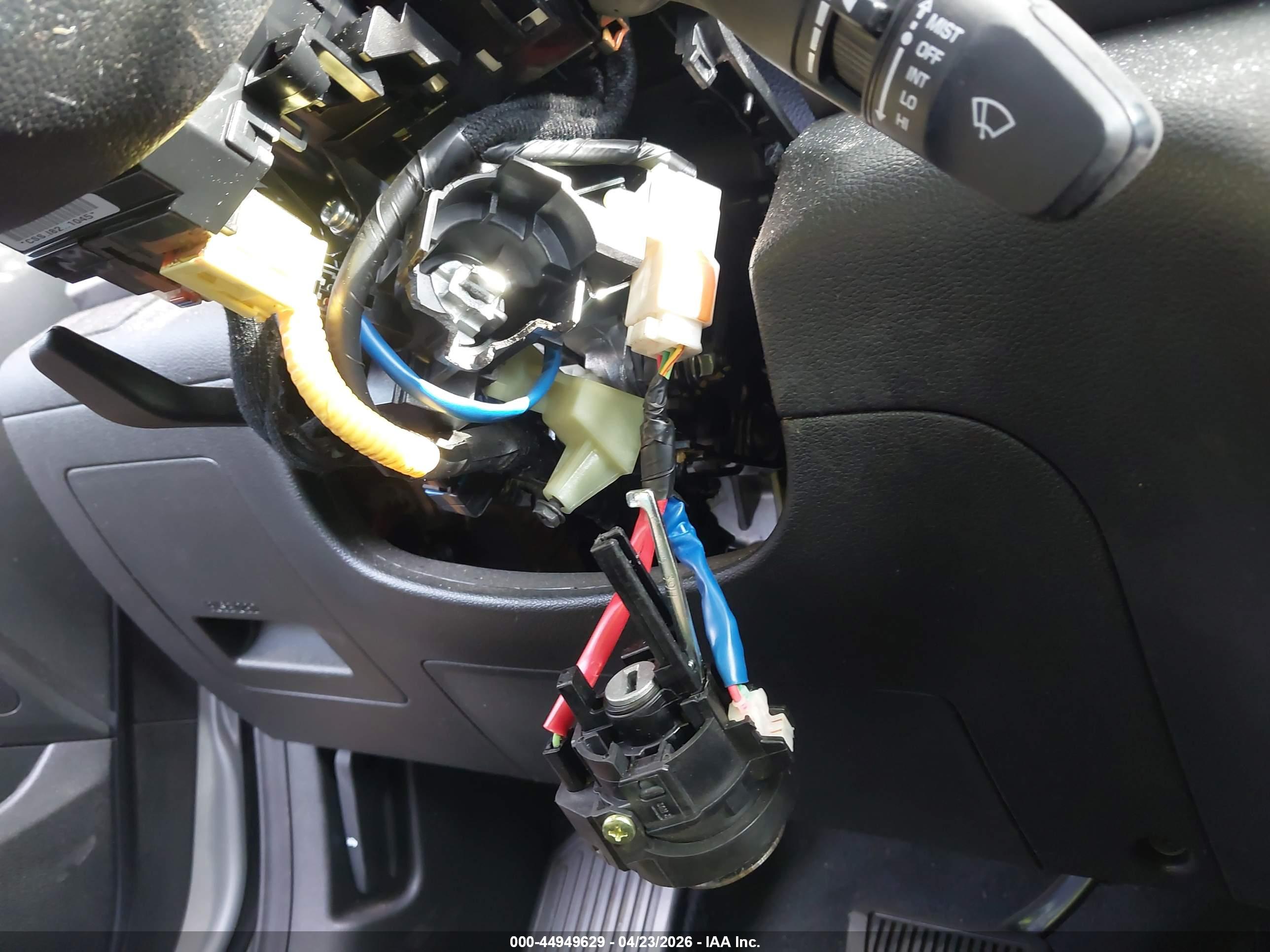 HYUNDAI ELANTRA image 6