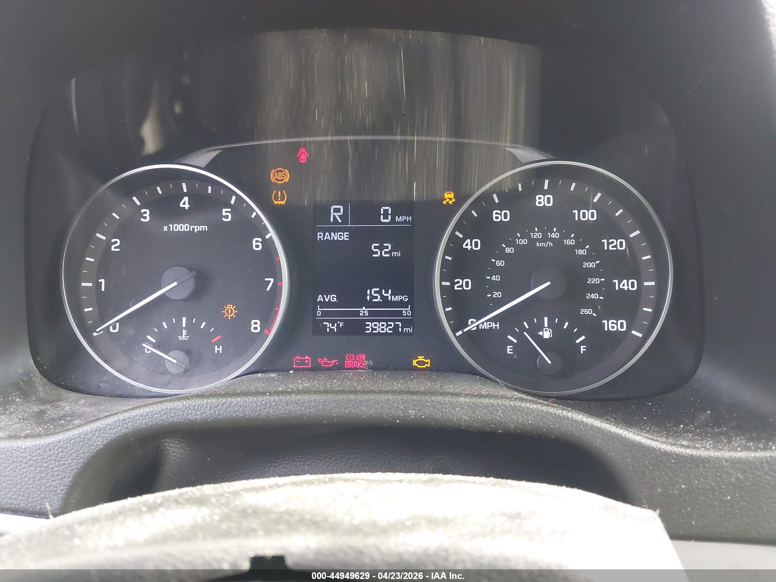HYUNDAI ELANTRA image 7