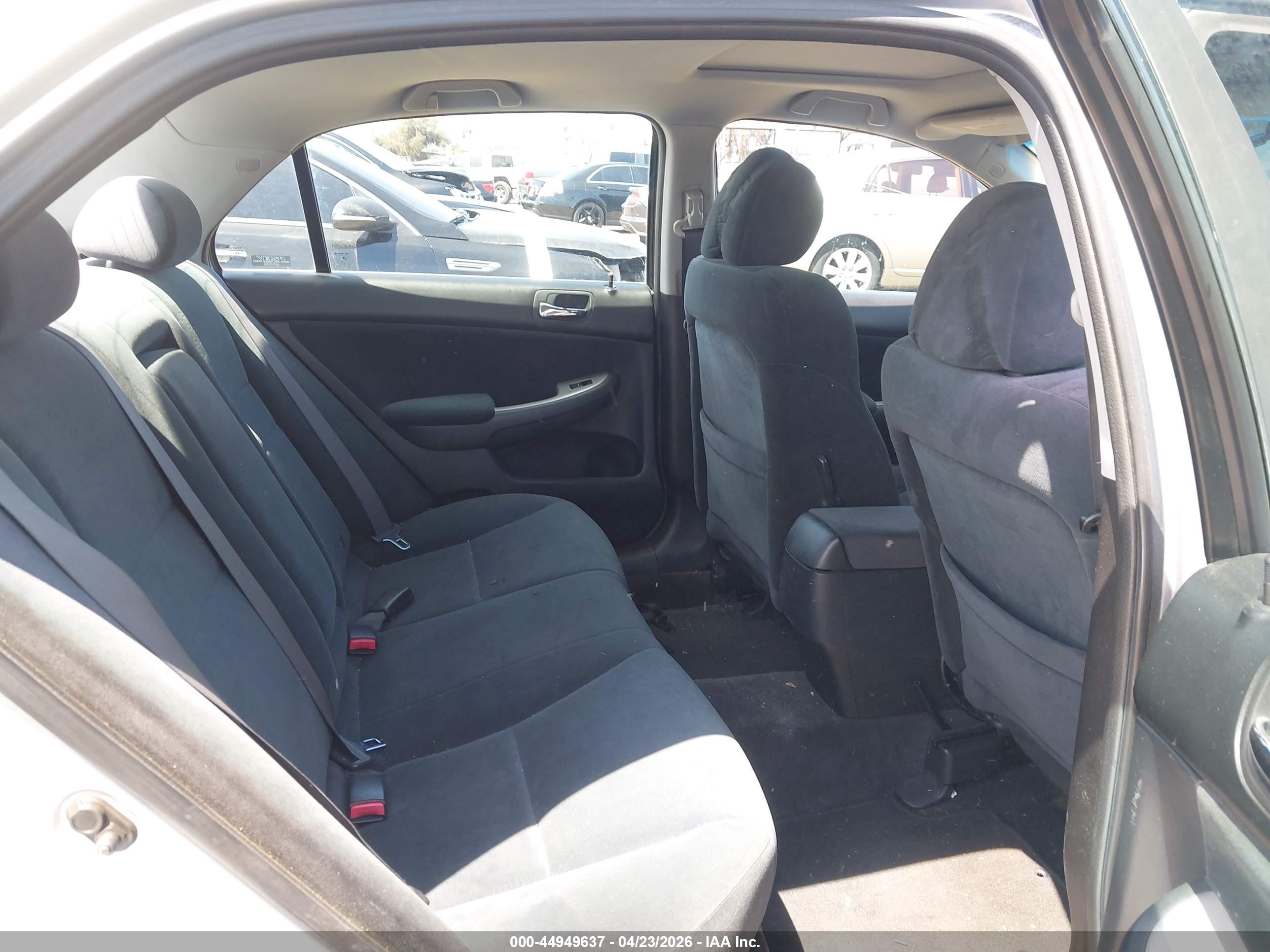 HONDA ACCORD image 8