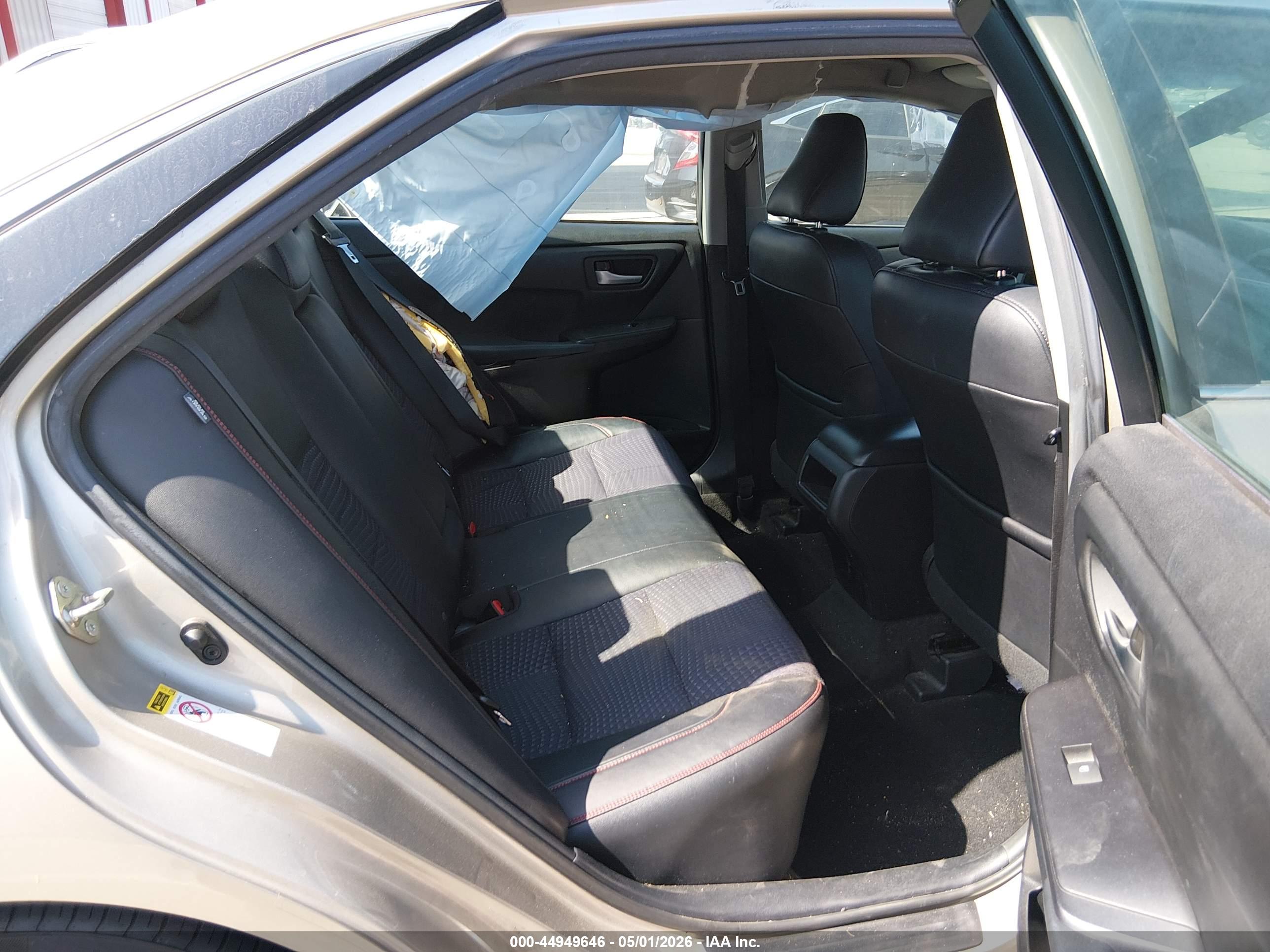 TOYOTA CAMRY image 8