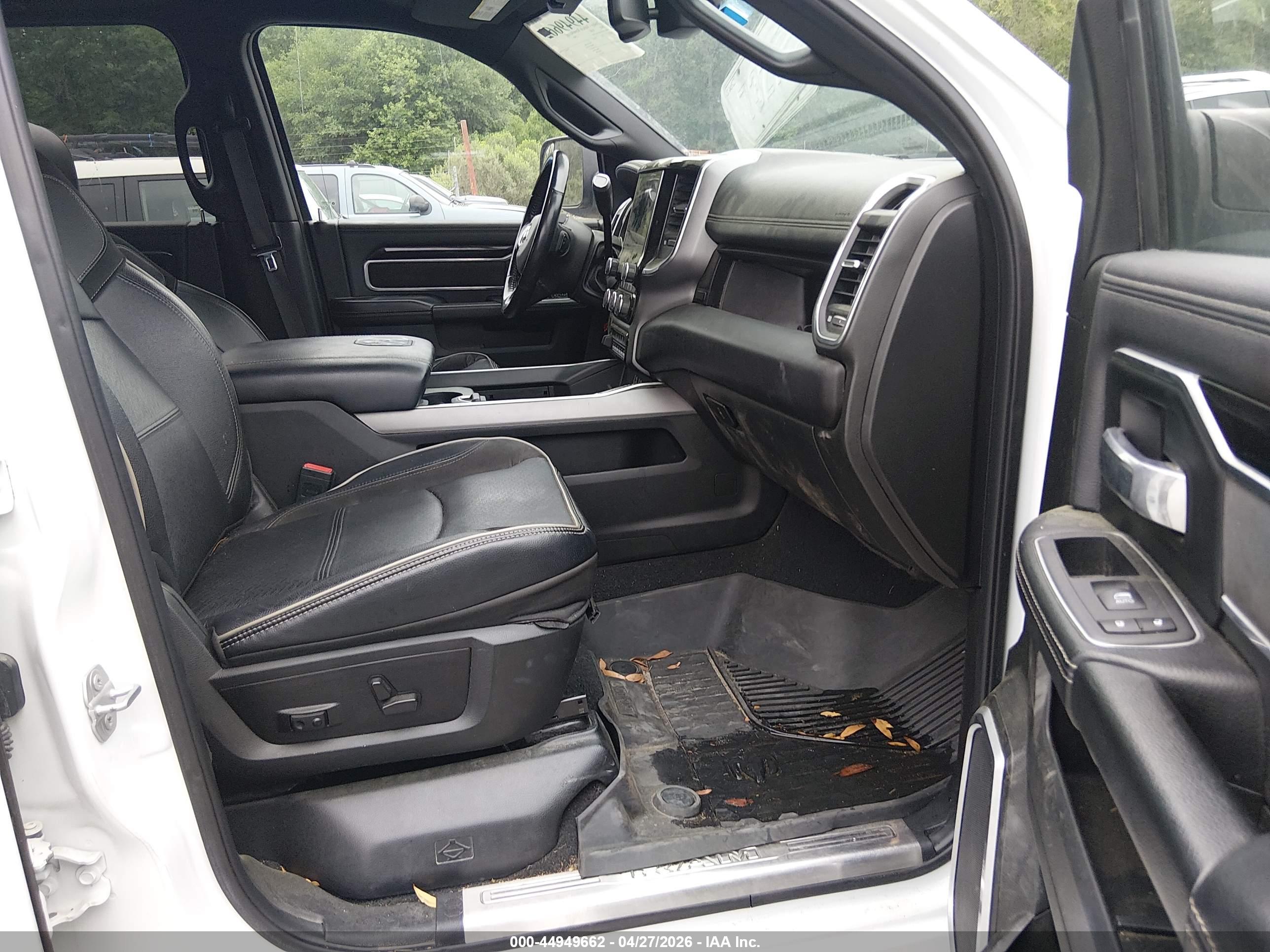 RAM 2500 image 5