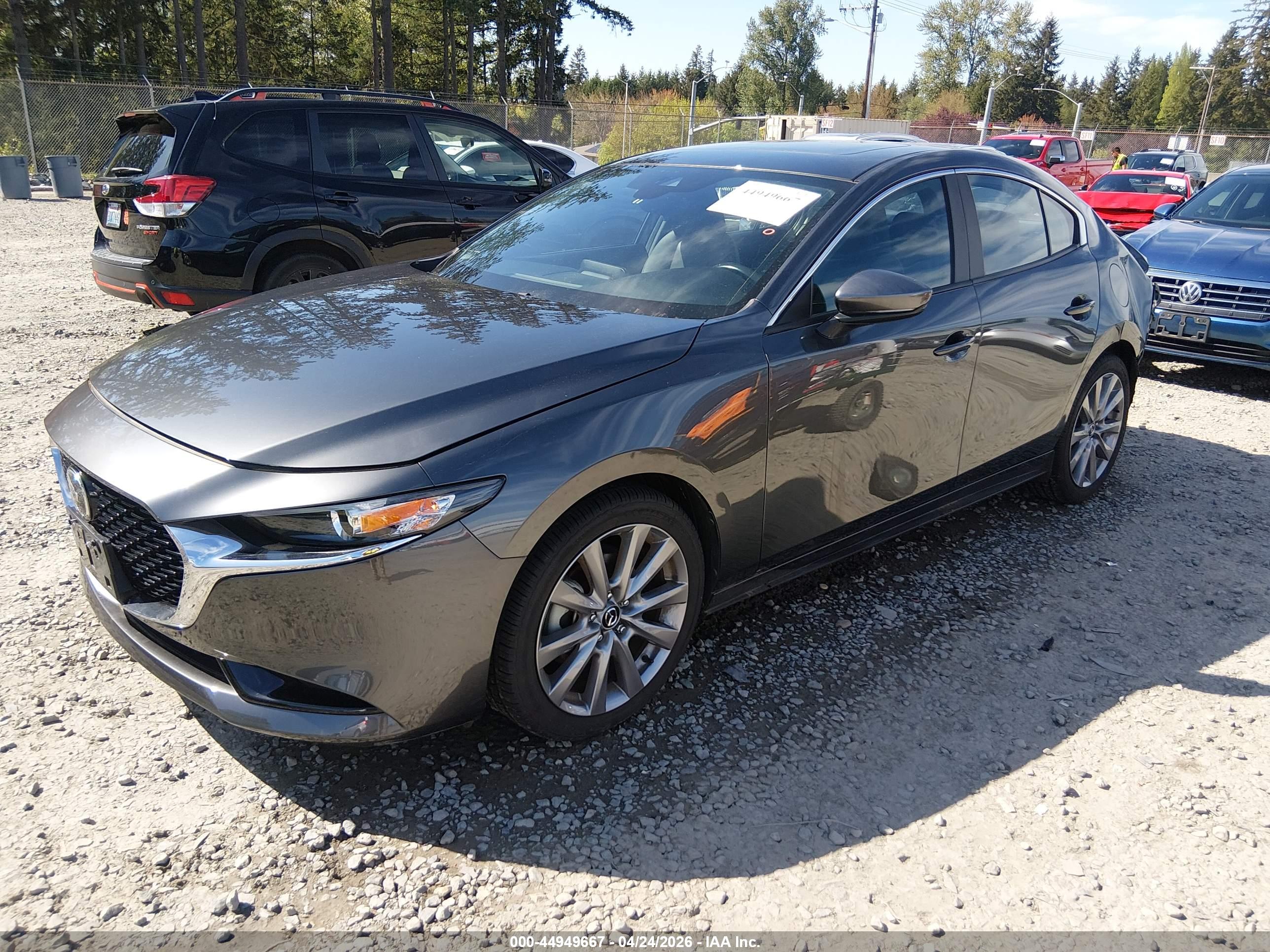 MAZDA MAZDA3 image 2