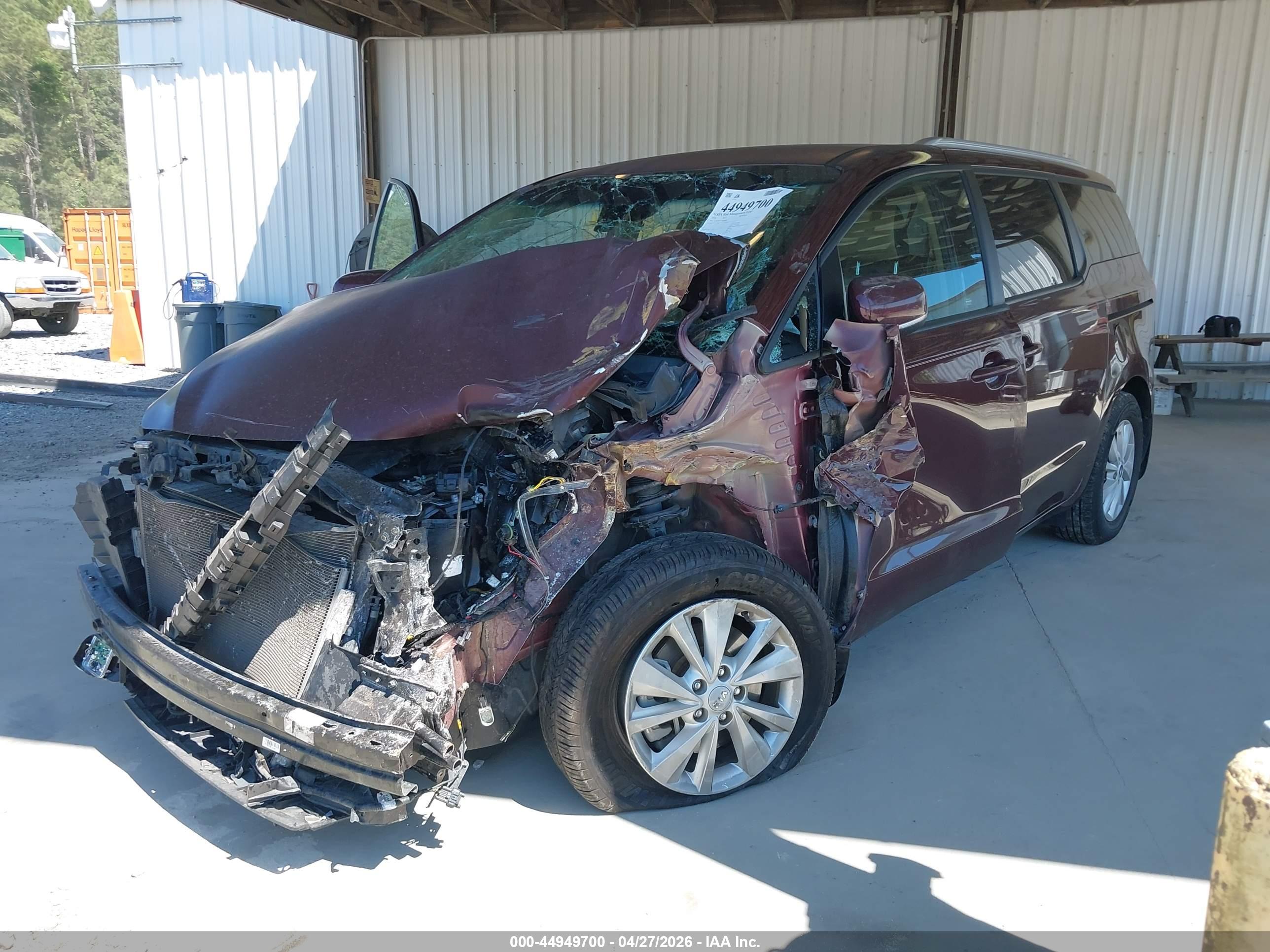 KIA SEDONA image 6