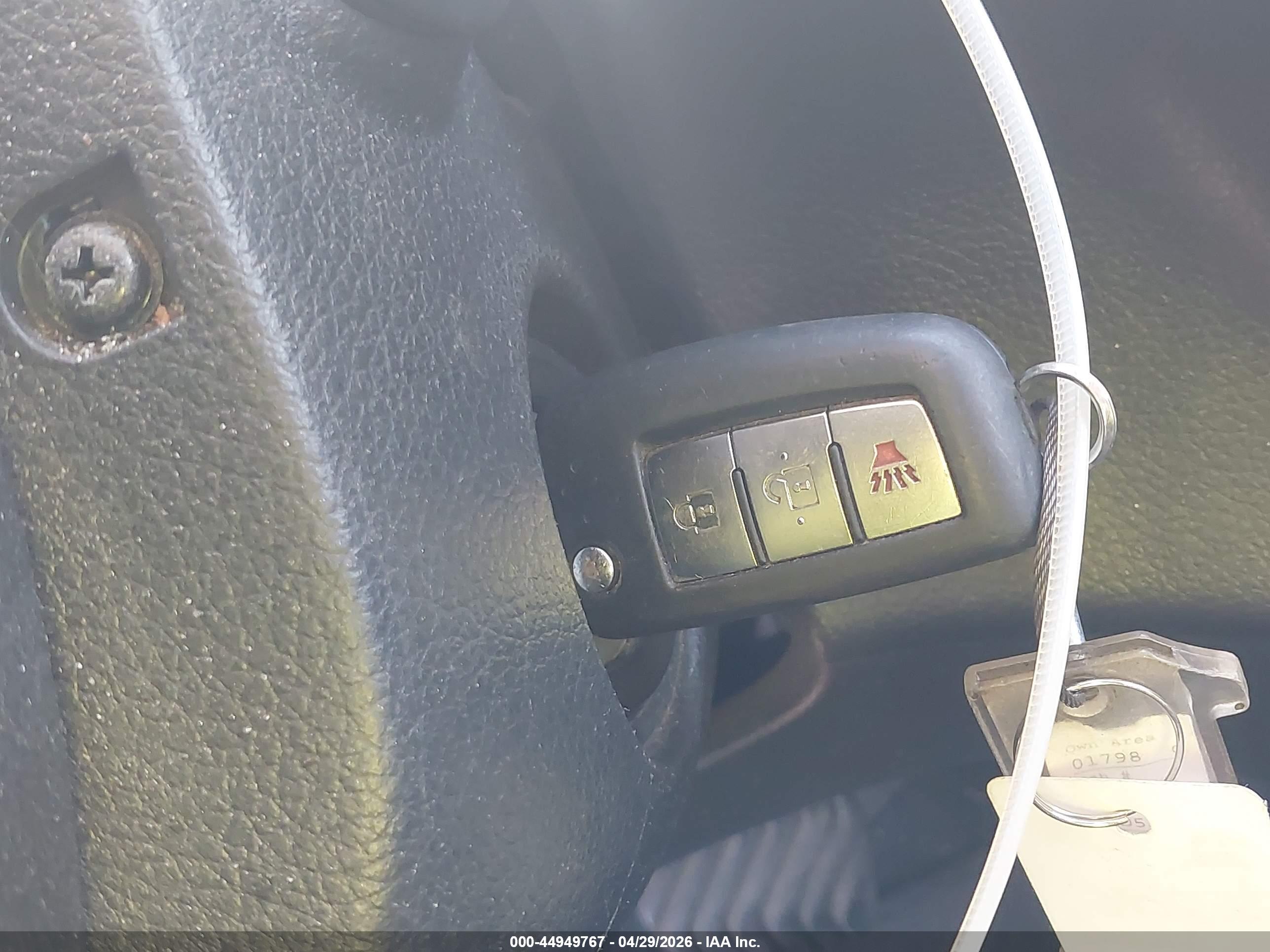 NISSAN ROGUE image 11