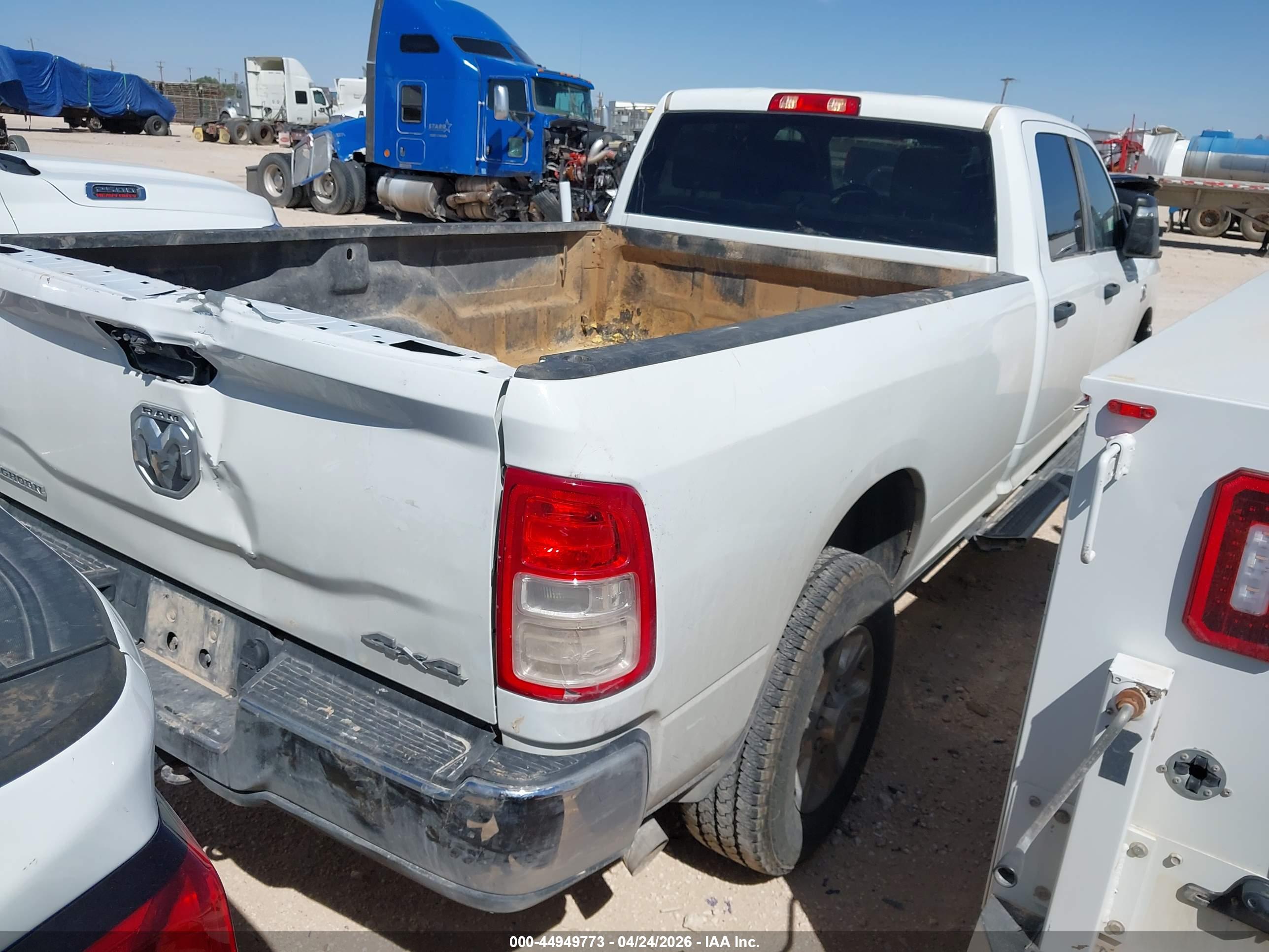 RAM 3500 image 4