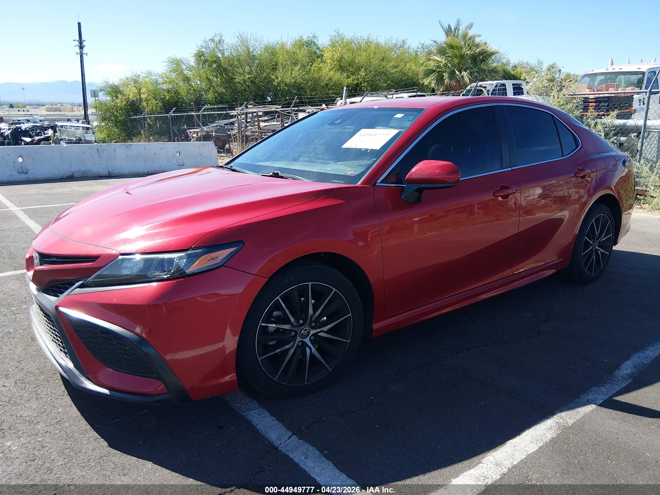 TOYOTA CAMRY image 2