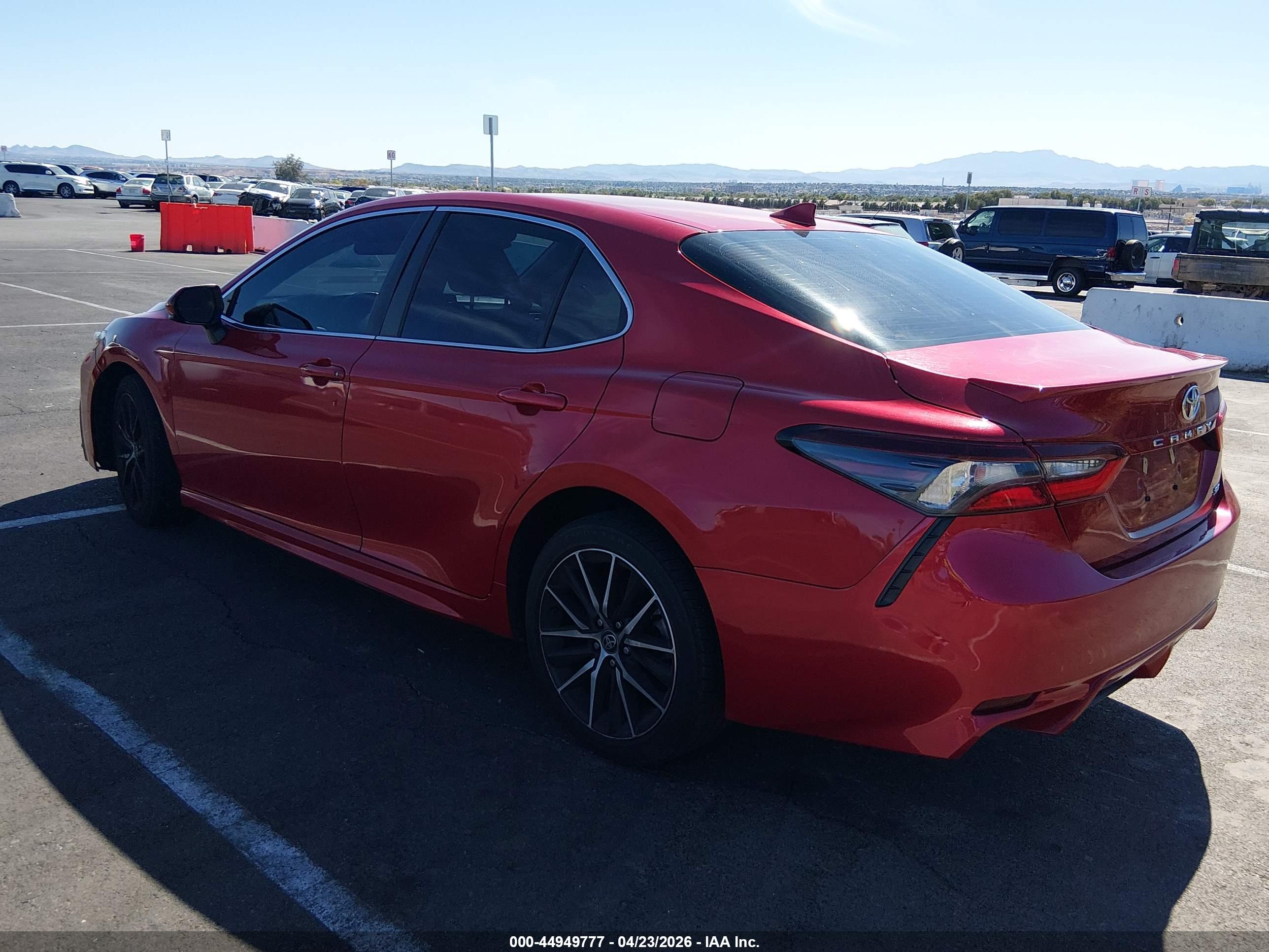 TOYOTA CAMRY image 3