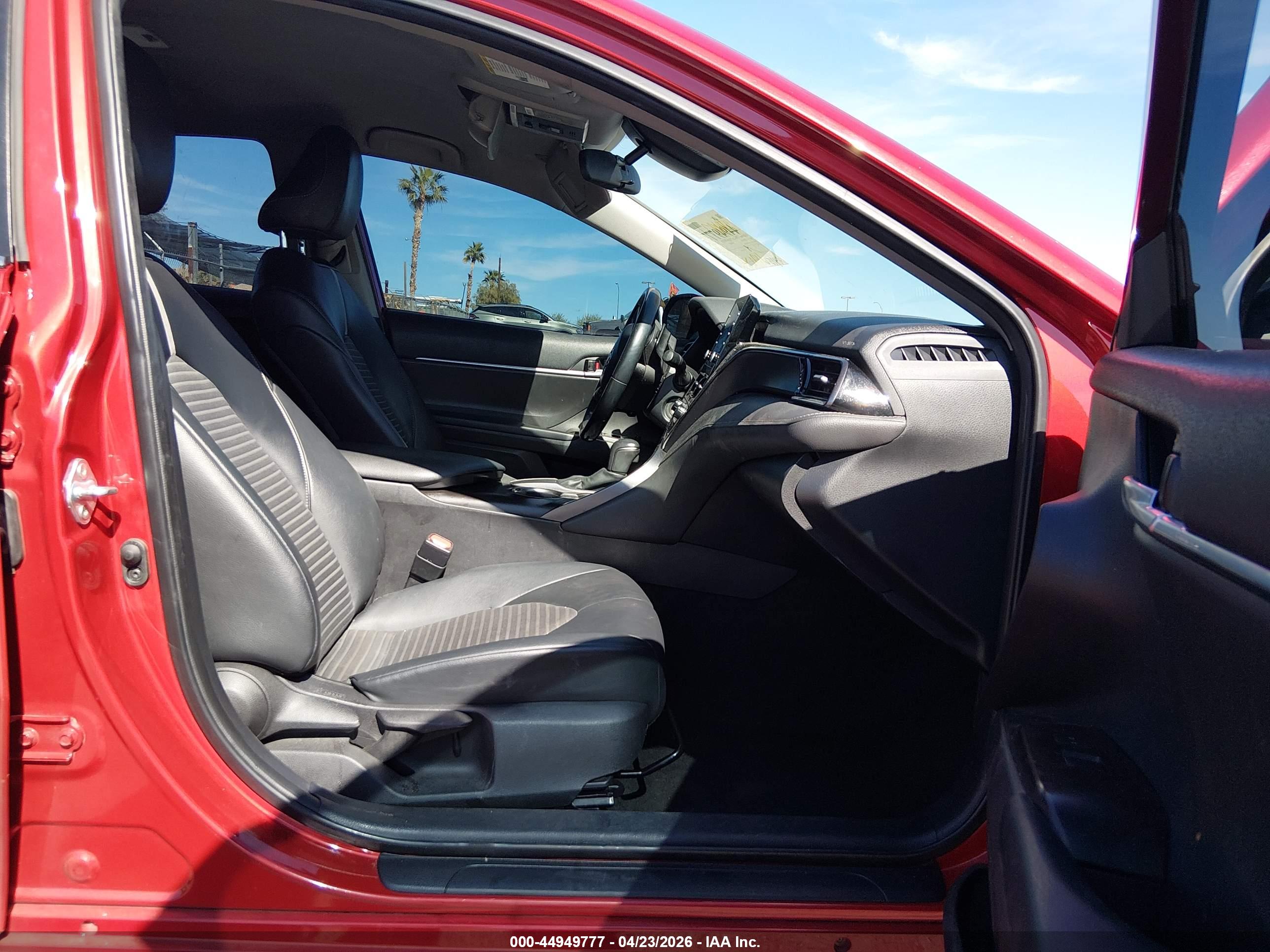 TOYOTA CAMRY image 5