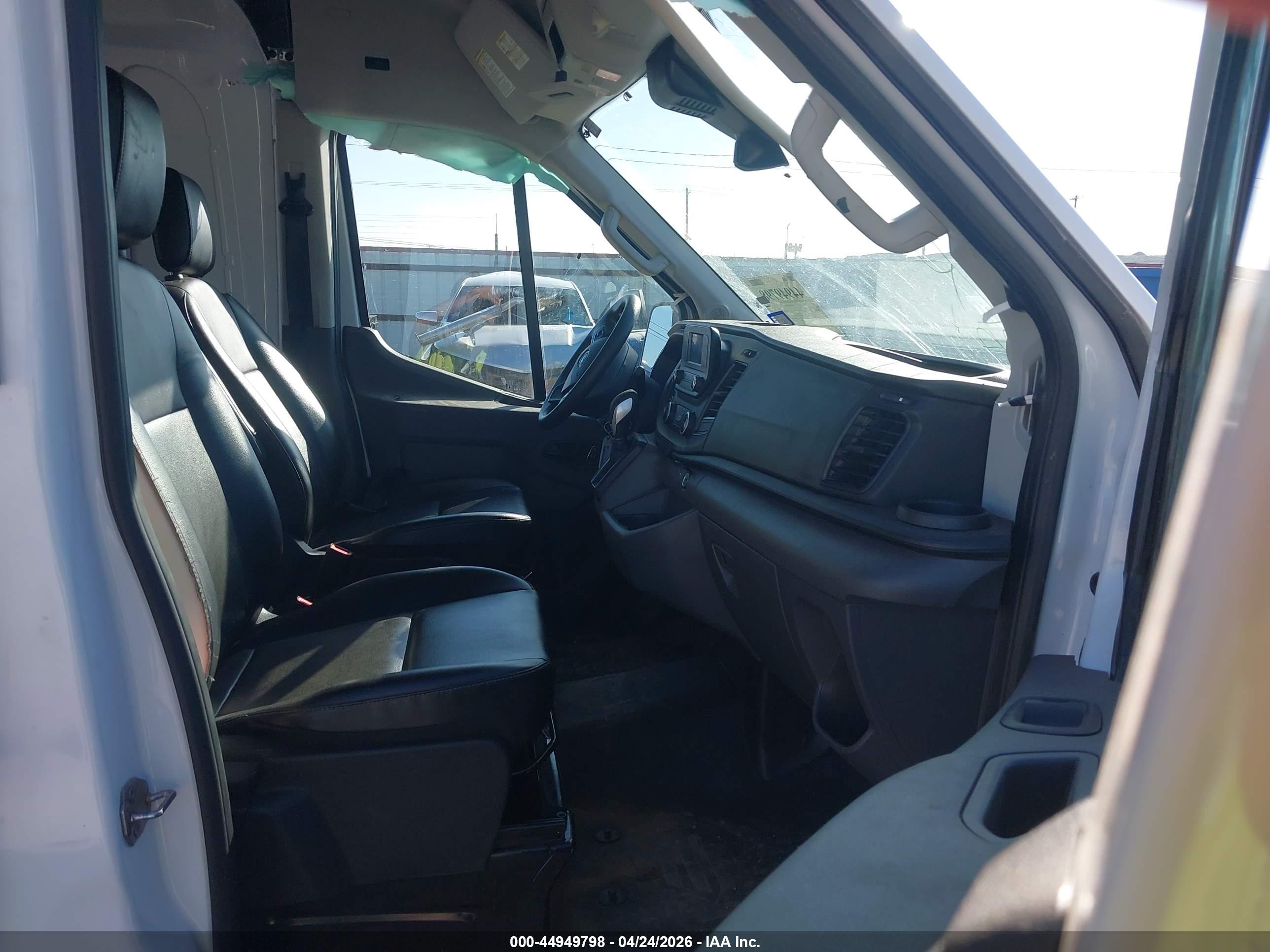 FORD TRANSIT-250 image 5