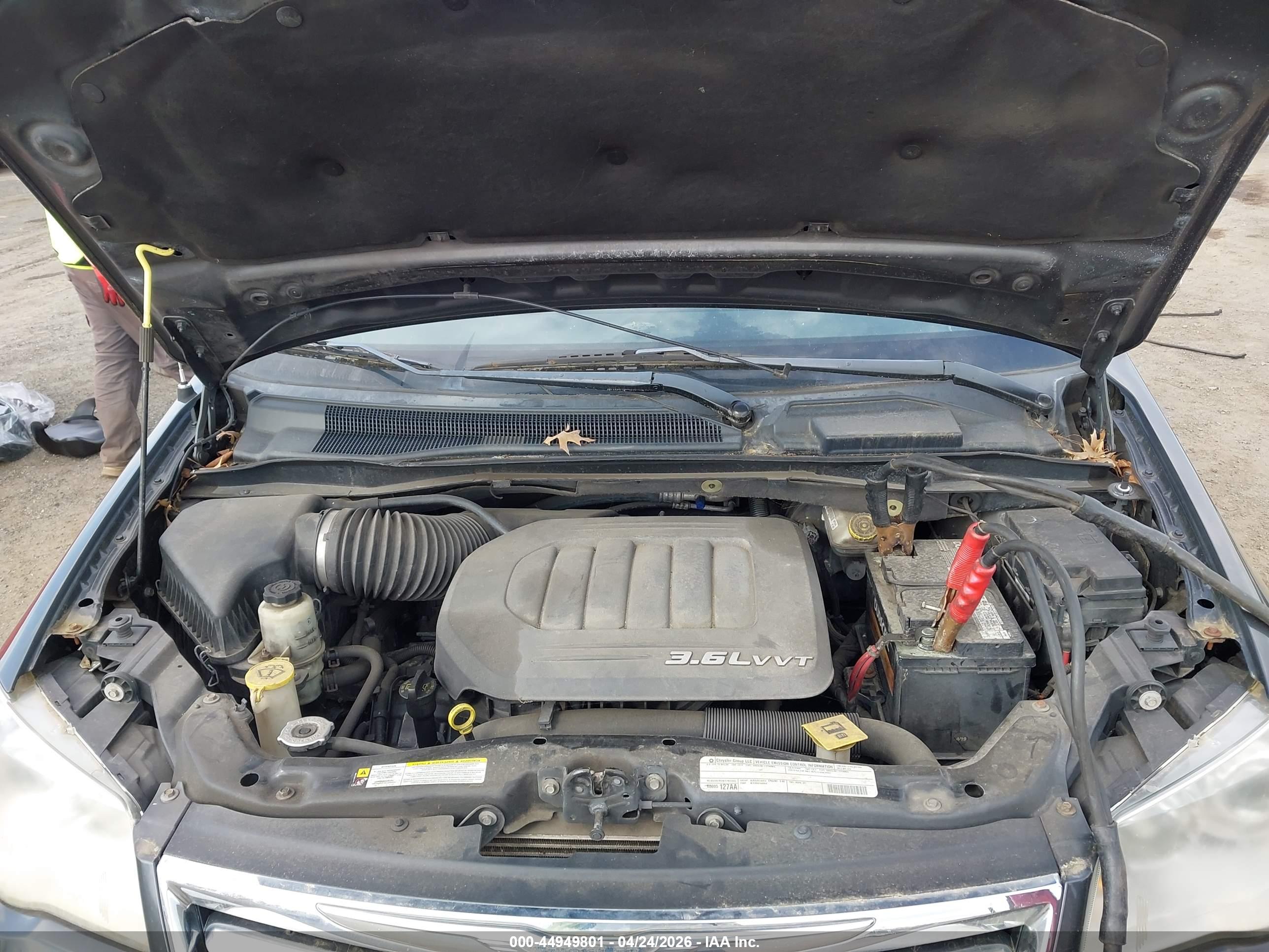 CHRYSLER TOWN image 10