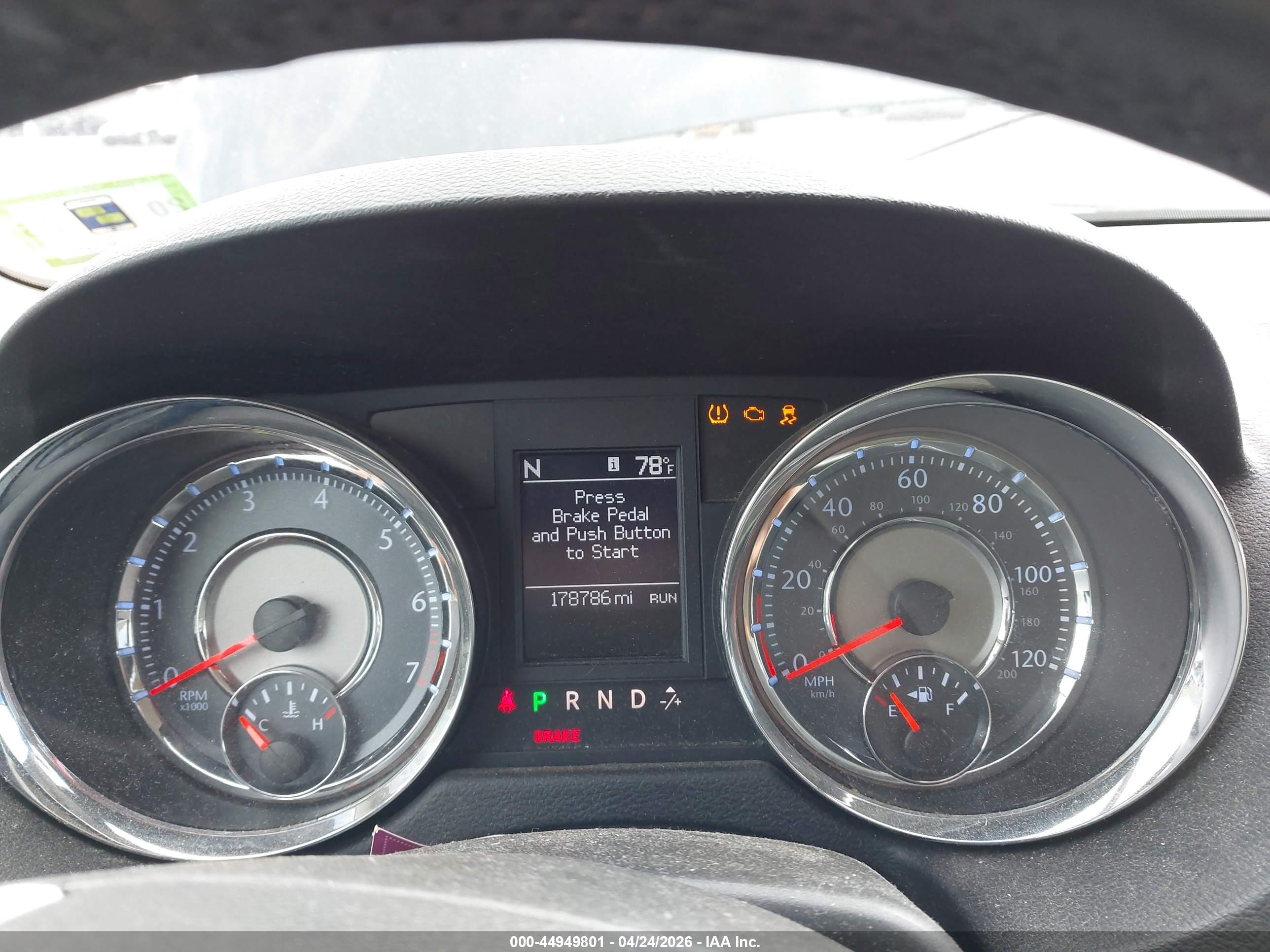 CHRYSLER TOWN image 7