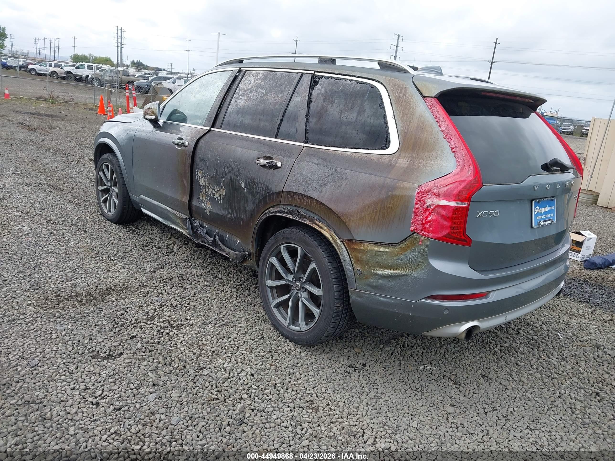 VOLVO XC90 image 3