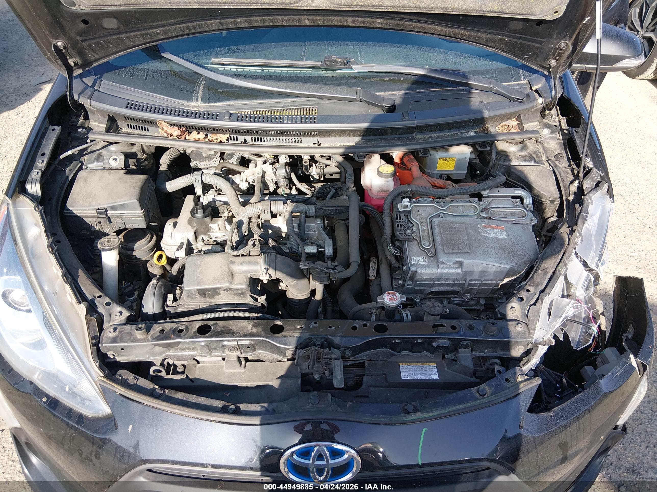TOYOTA PRIUS image 10