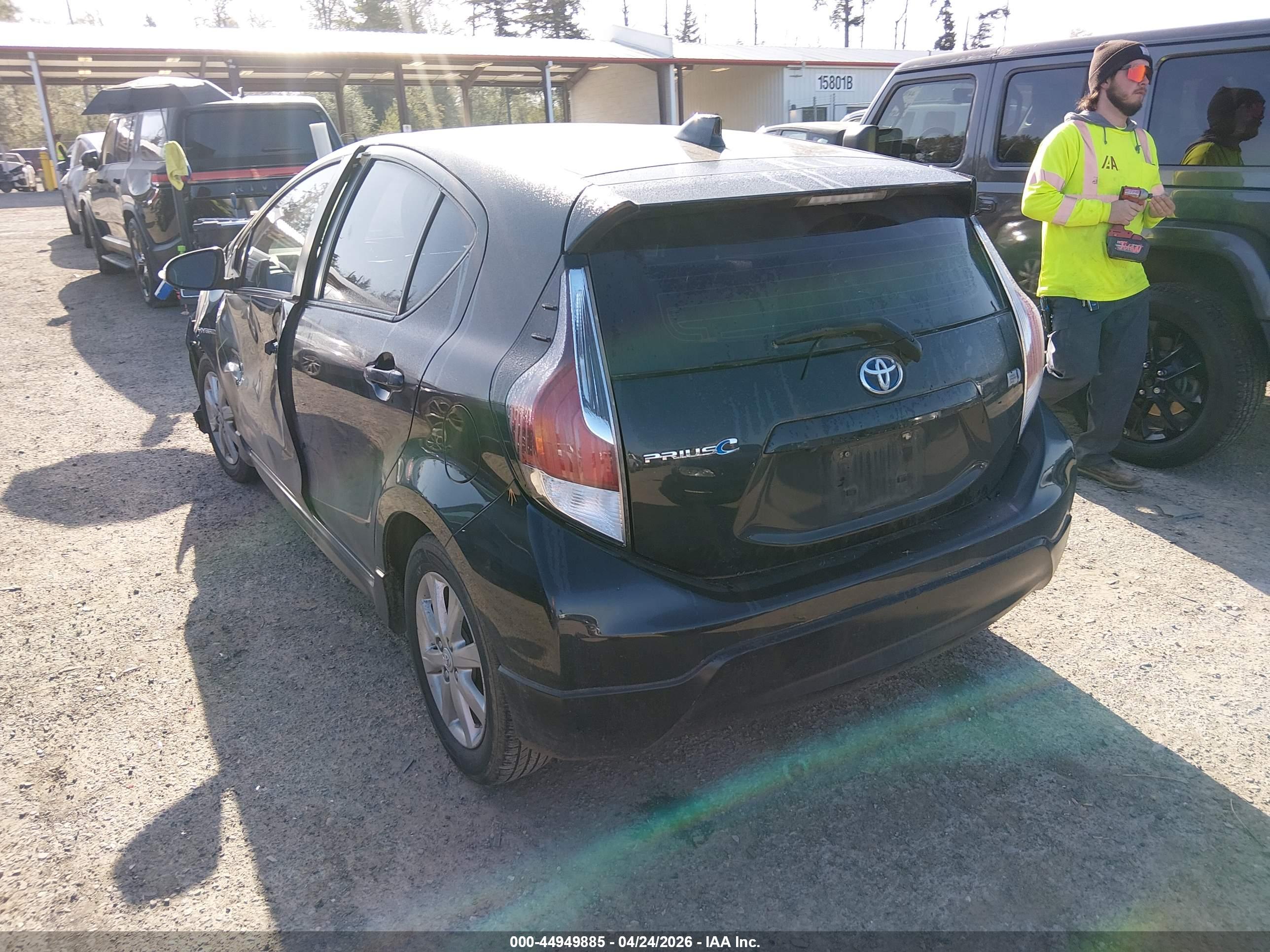 TOYOTA PRIUS image 3
