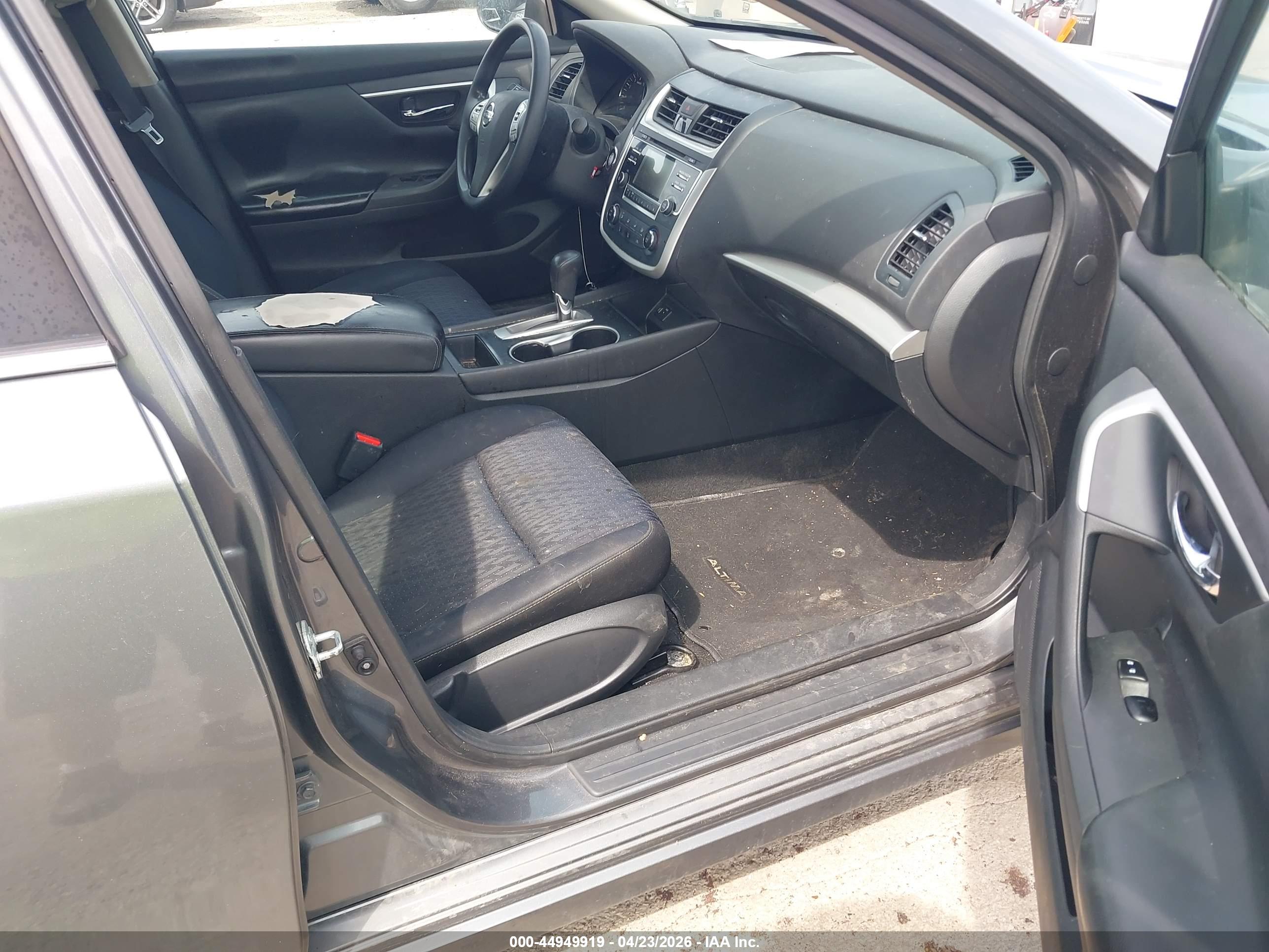 NISSAN ALTIMA image 5