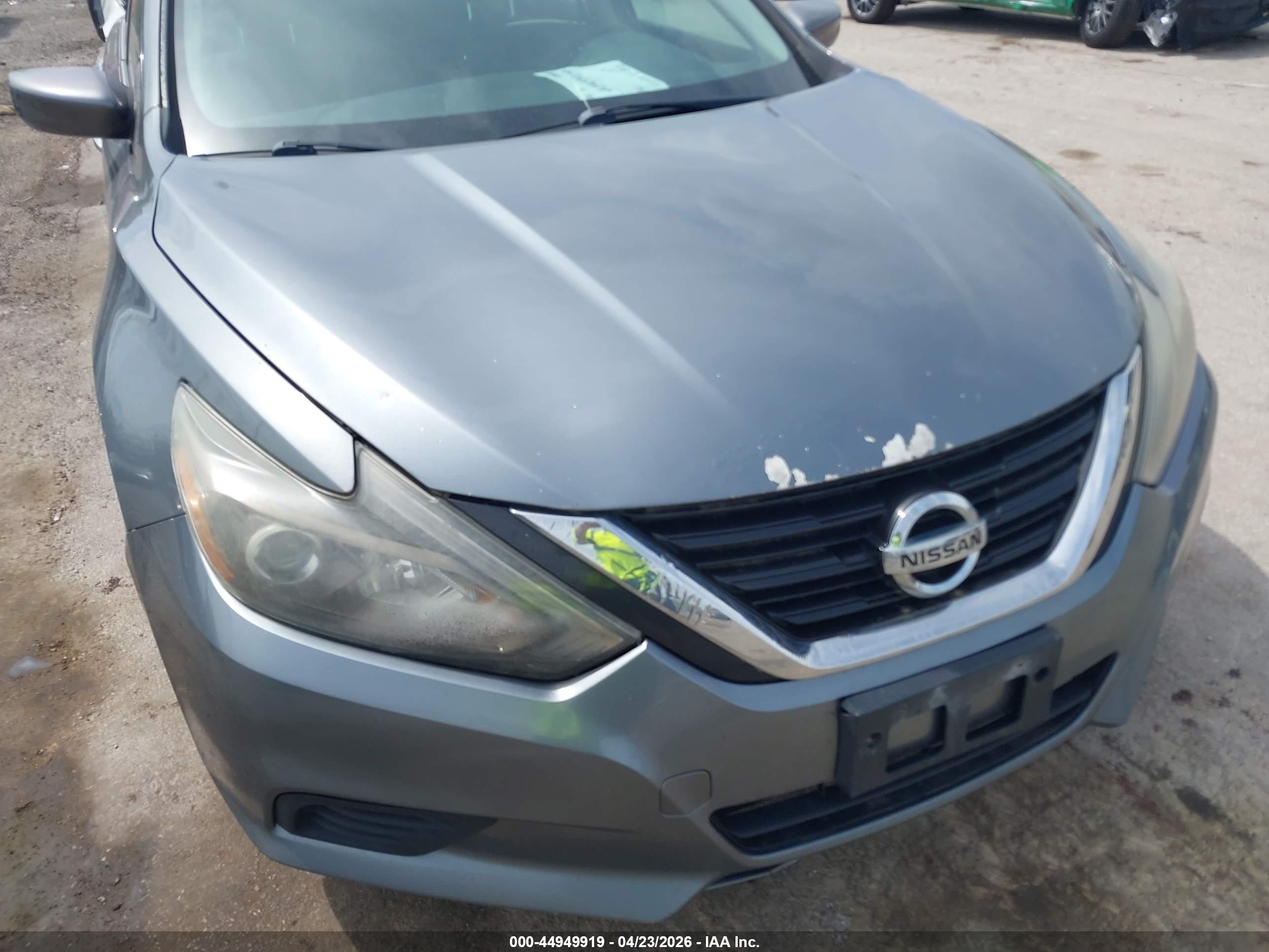 NISSAN ALTIMA image 6