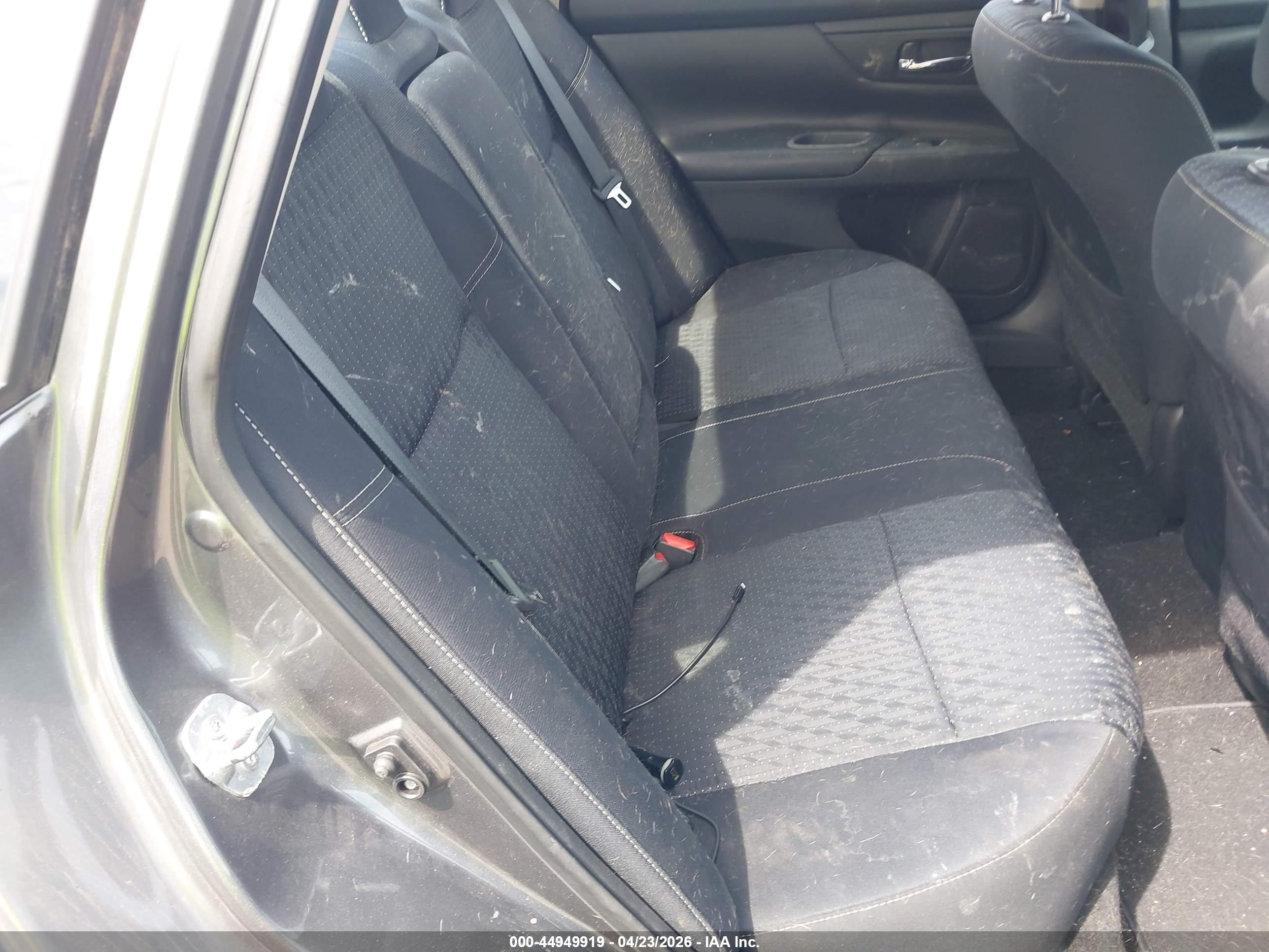 NISSAN ALTIMA image 8