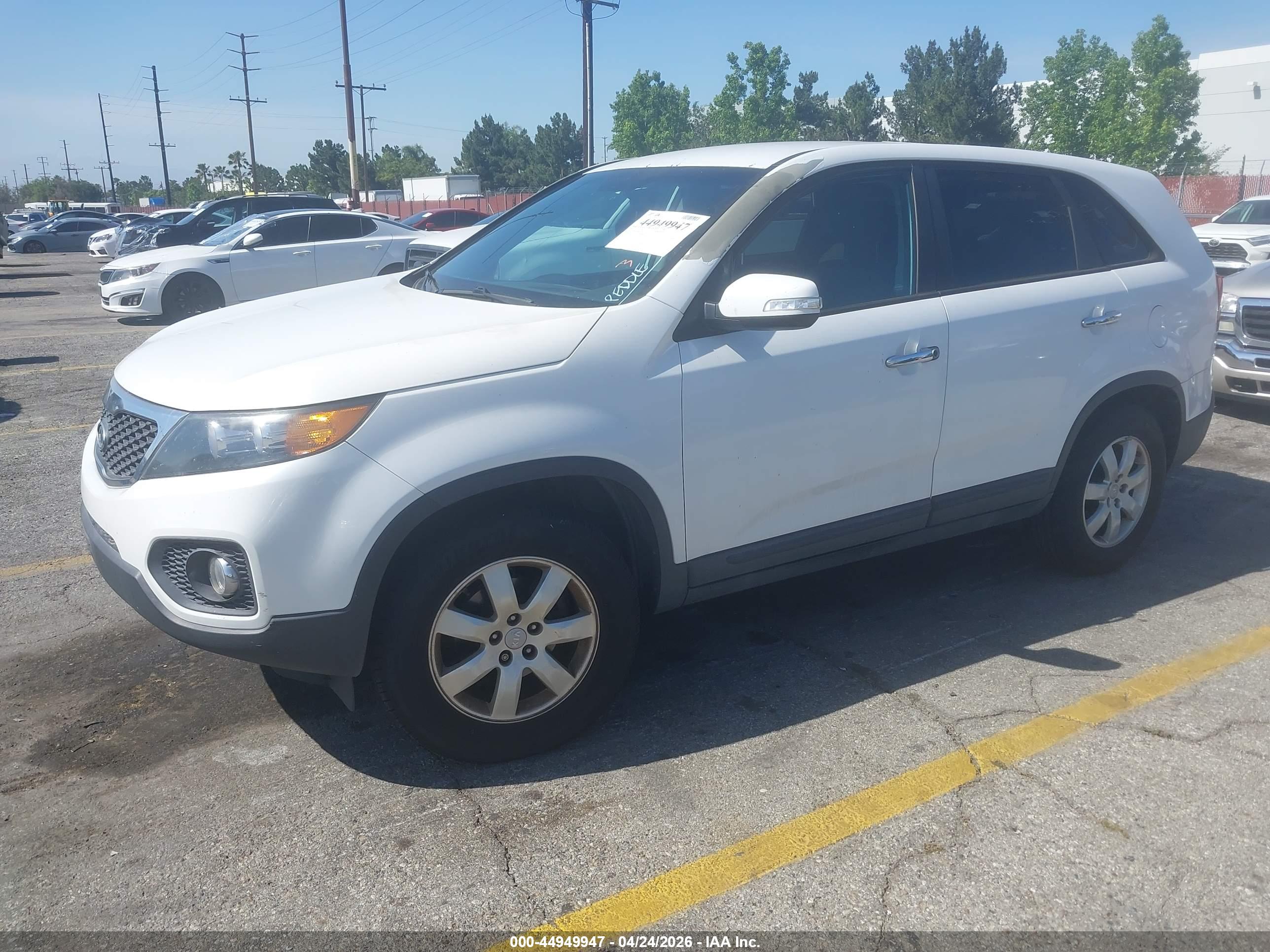 KIA SORENTO image 2