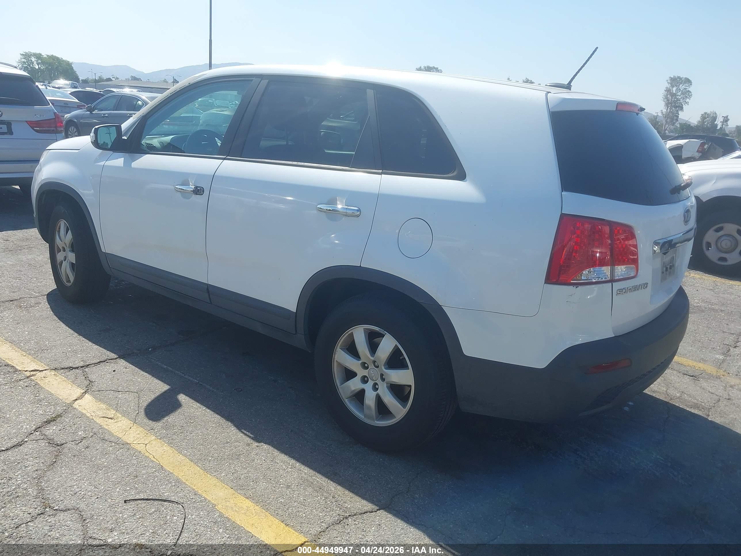 KIA SORENTO image 3