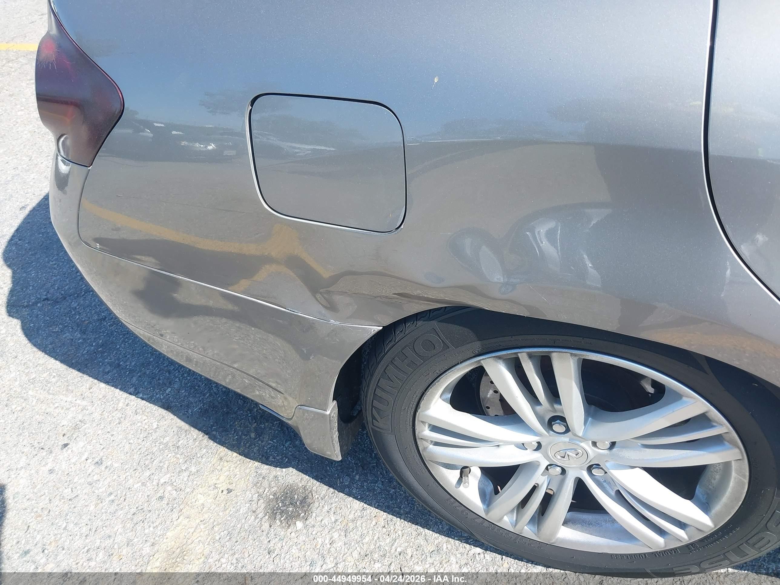 INFINITI G37 image 6