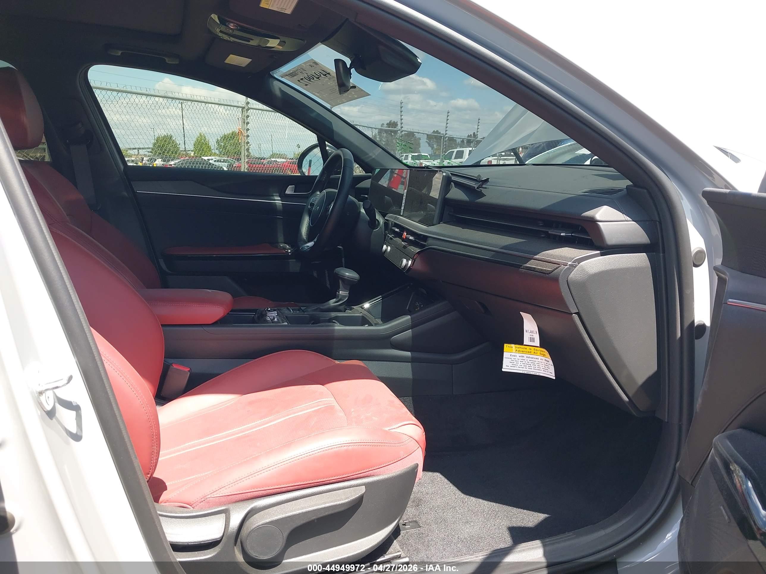 KIA K5 image 5