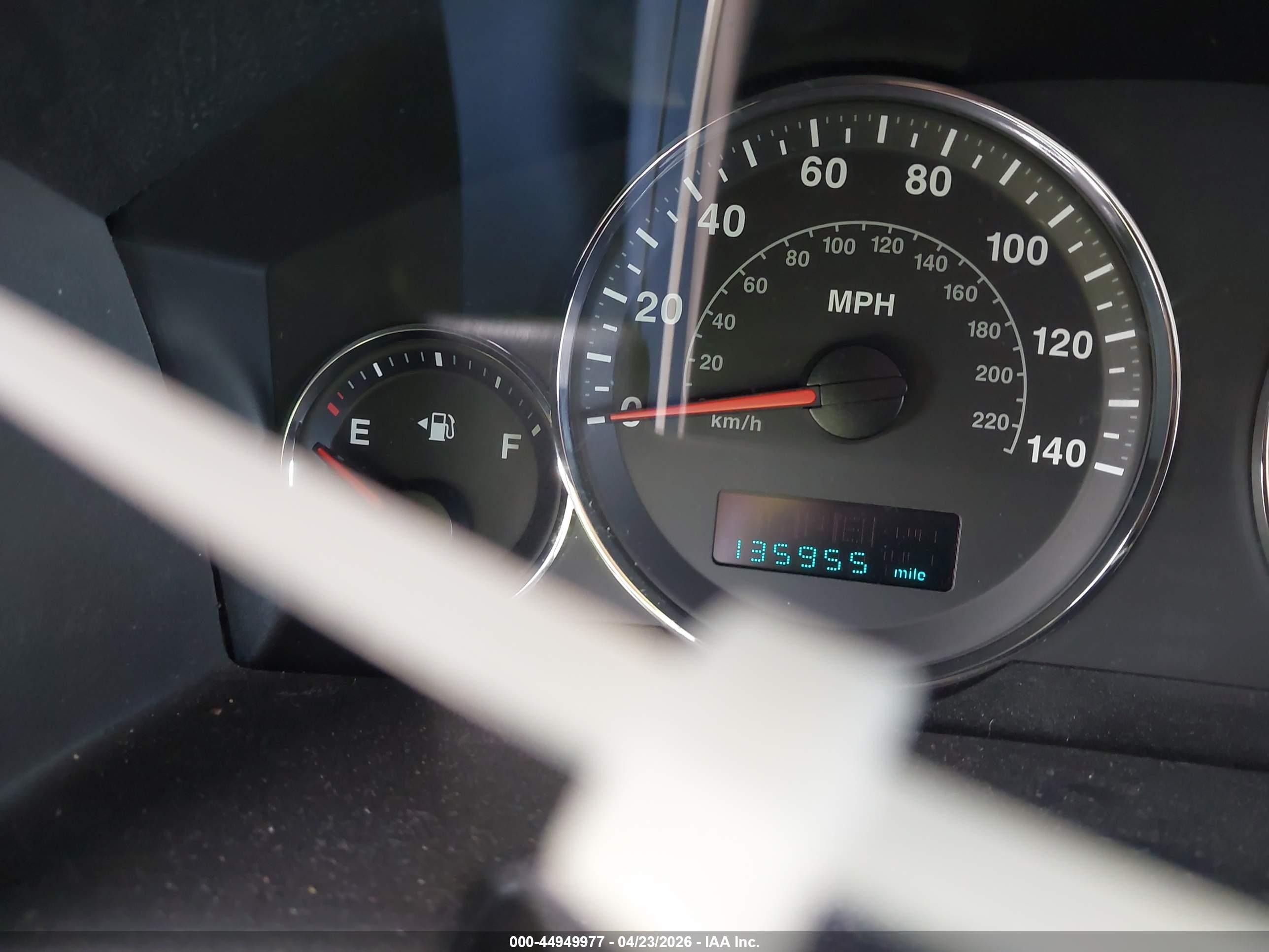 JEEP COMMANDER image 7