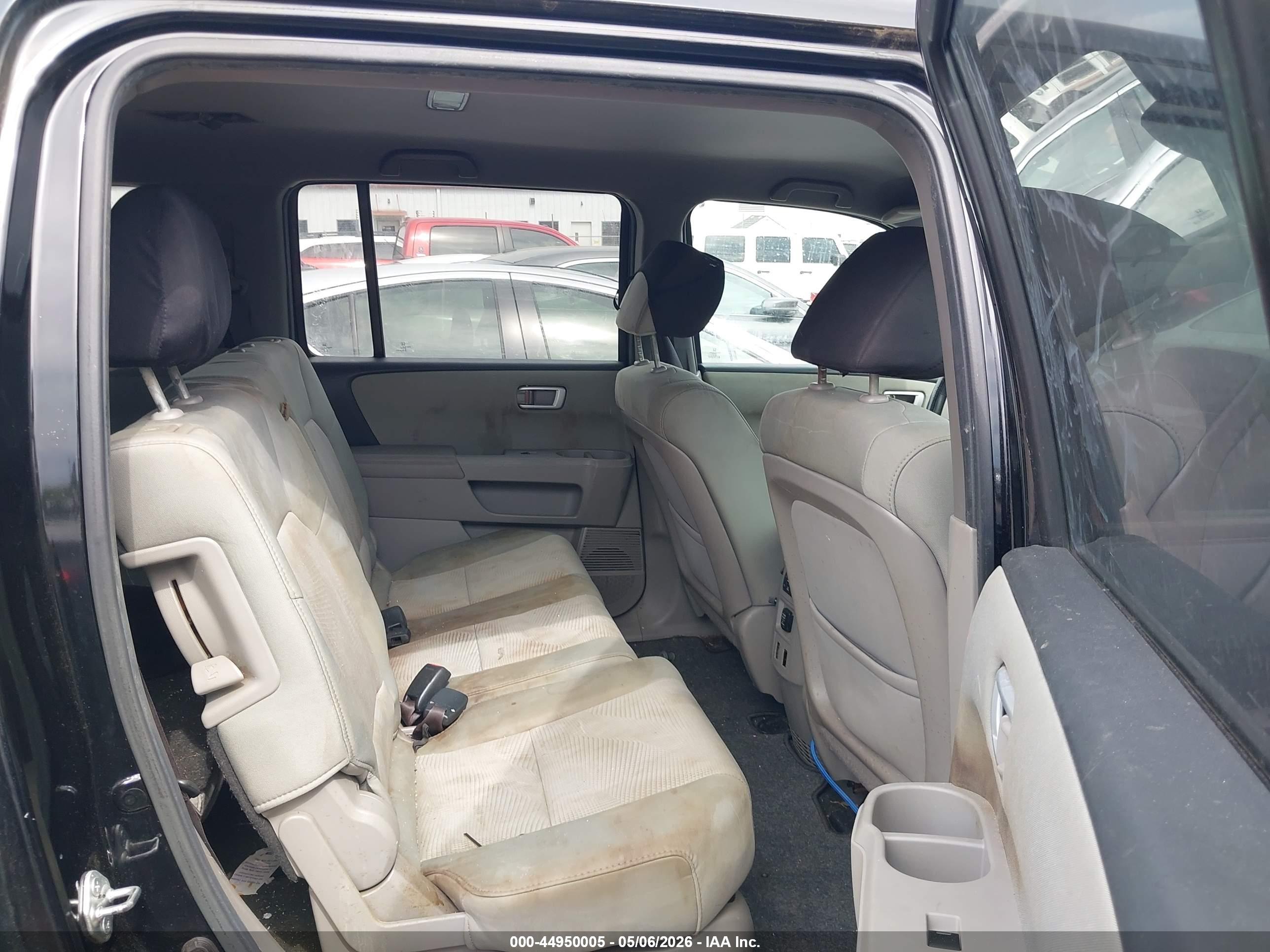 HONDA PILOT image 8