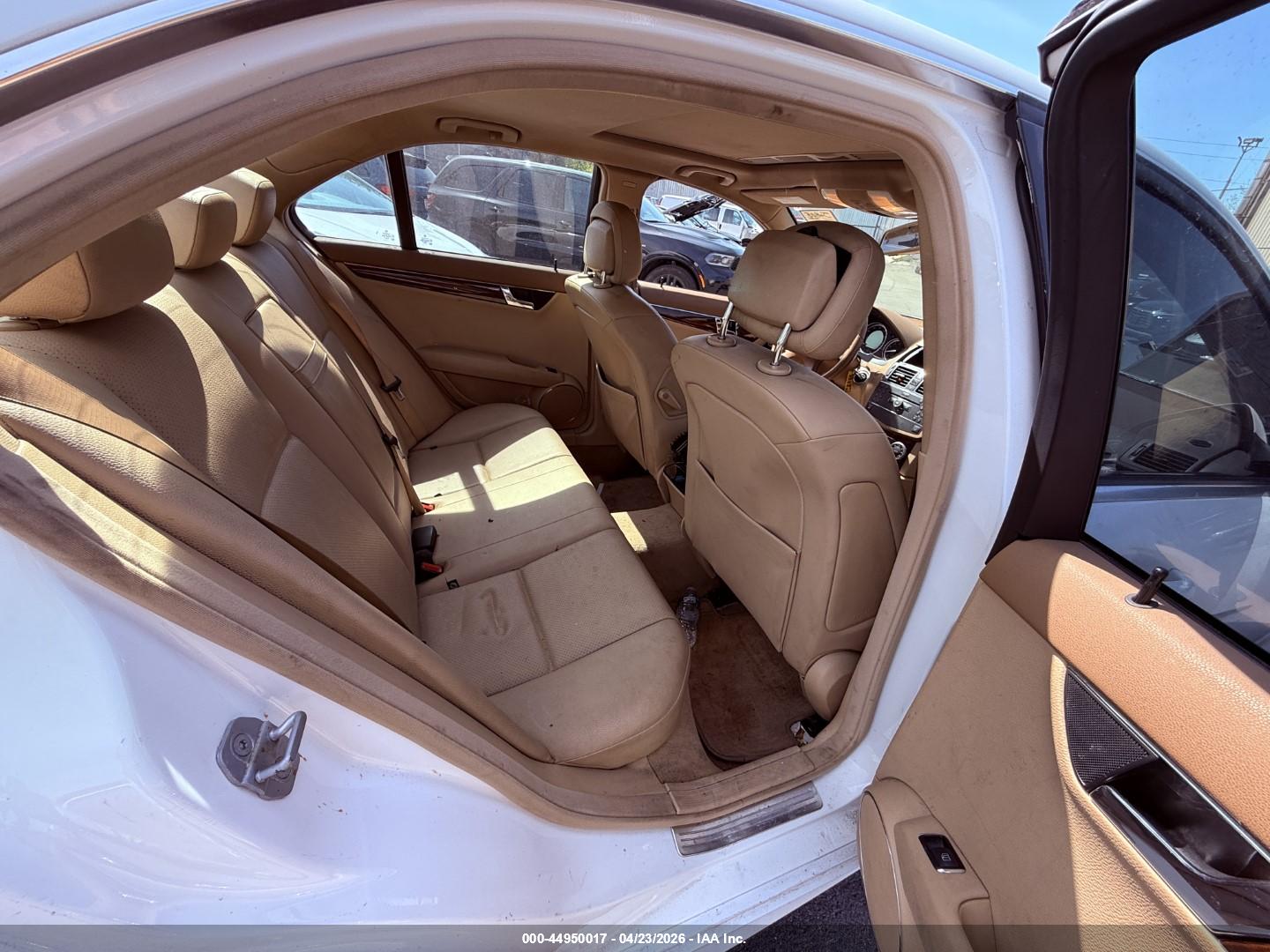 MERCEDES-BENZ C image 8