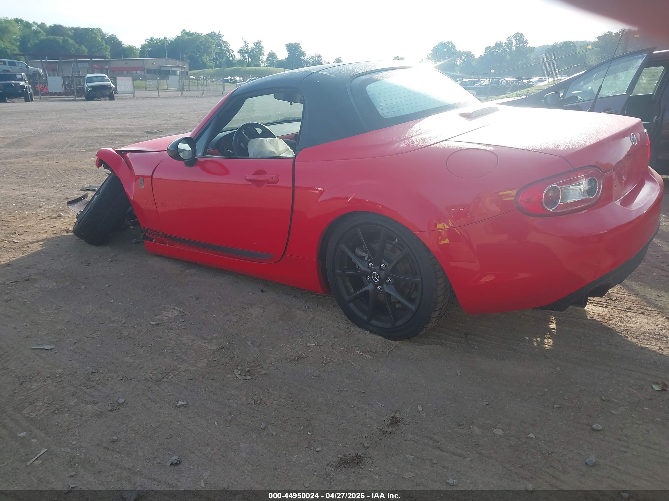 MAZDA MX-5 image 3