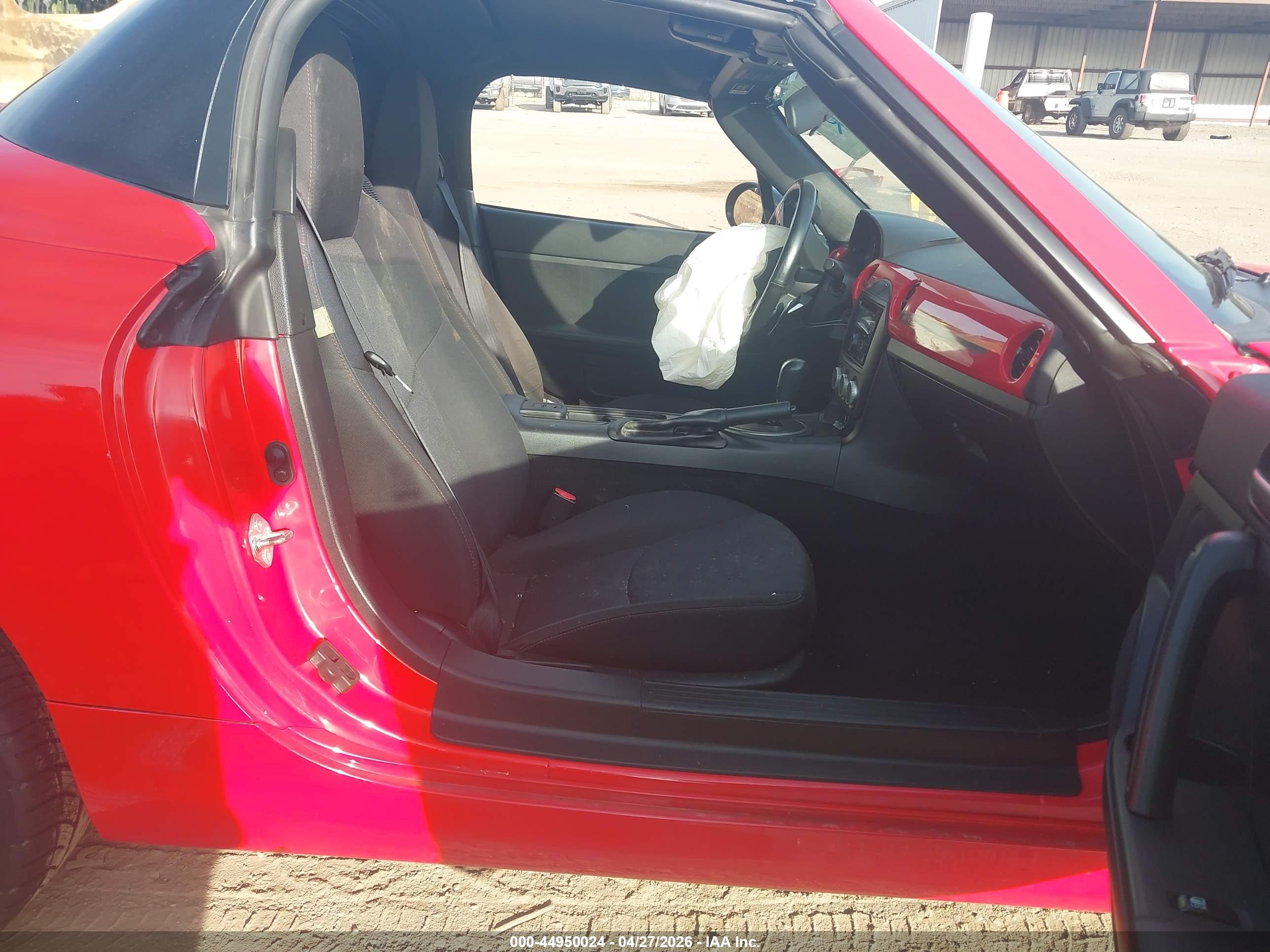 MAZDA MX-5 image 5