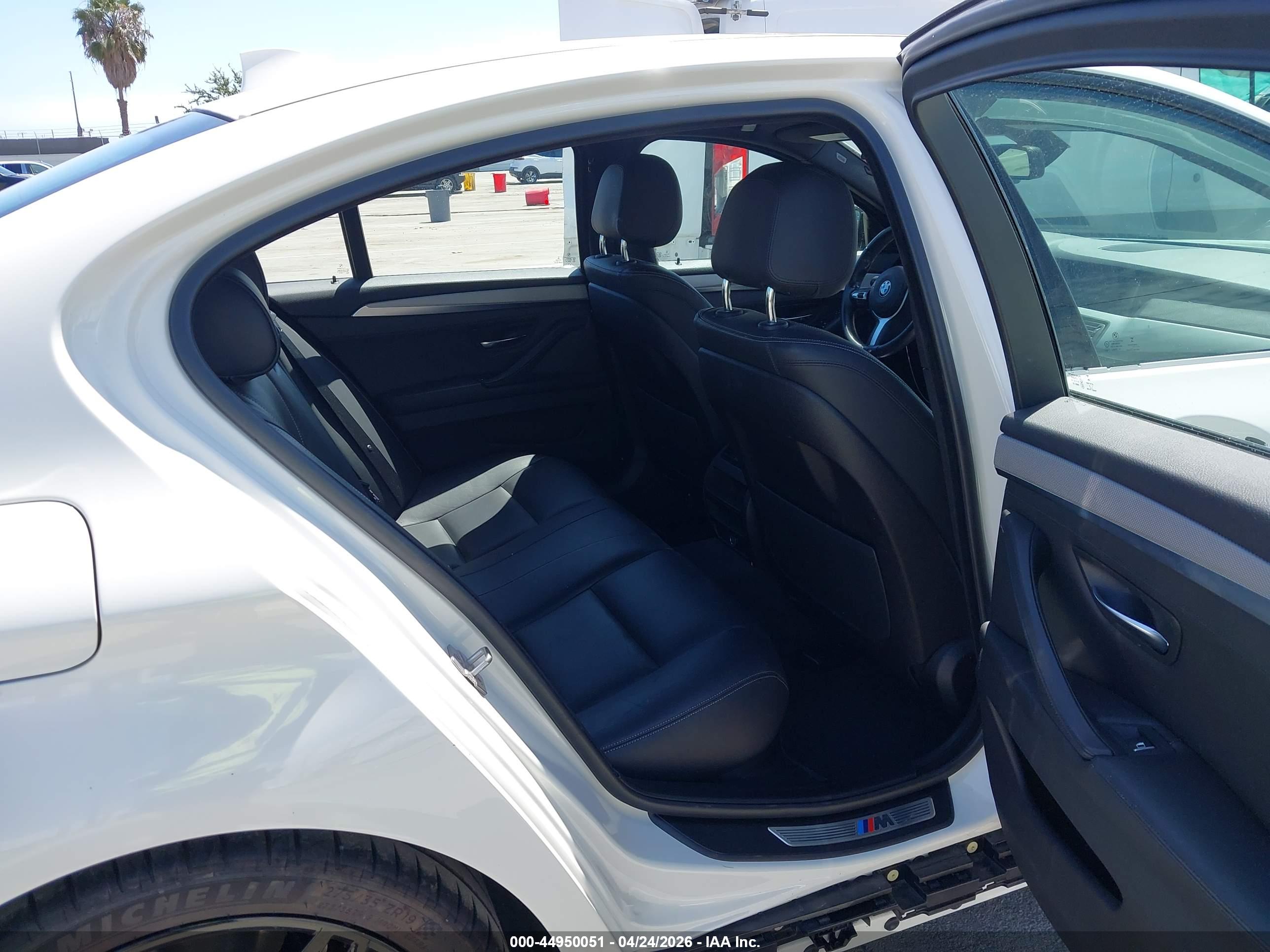 BMW 535I image 8