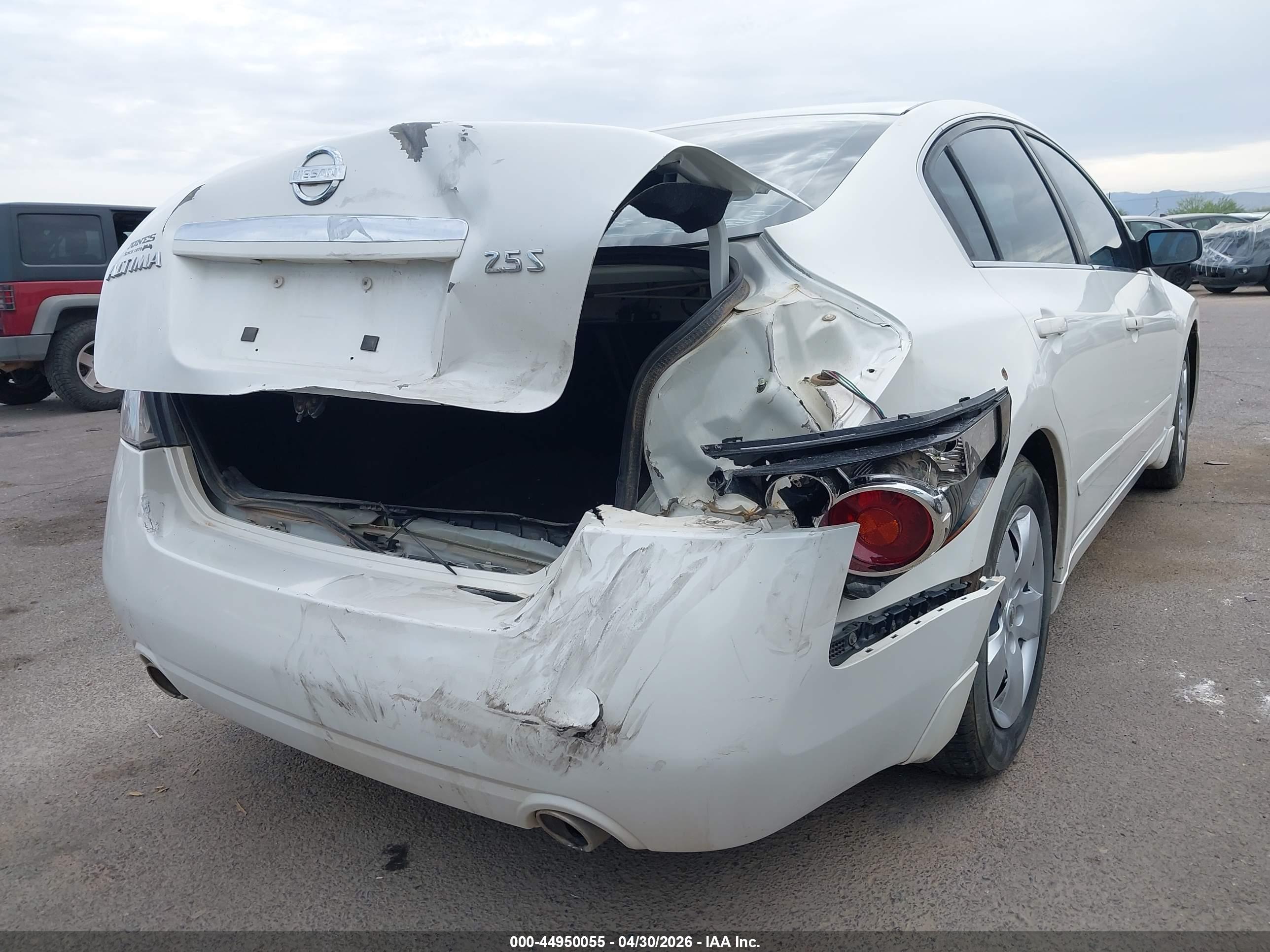 NISSAN ALTIMA image 6