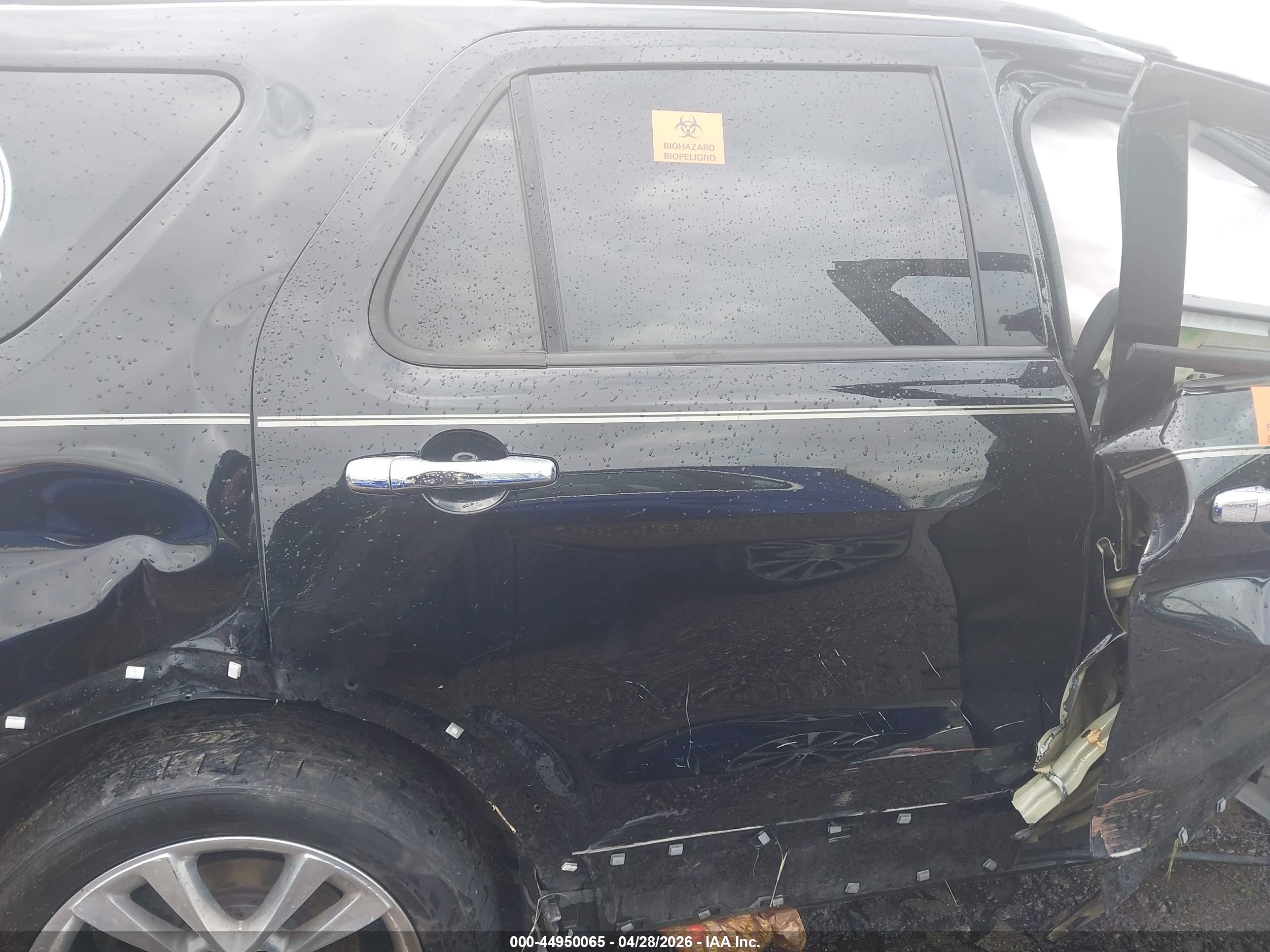 FORD EXPLORER image 8