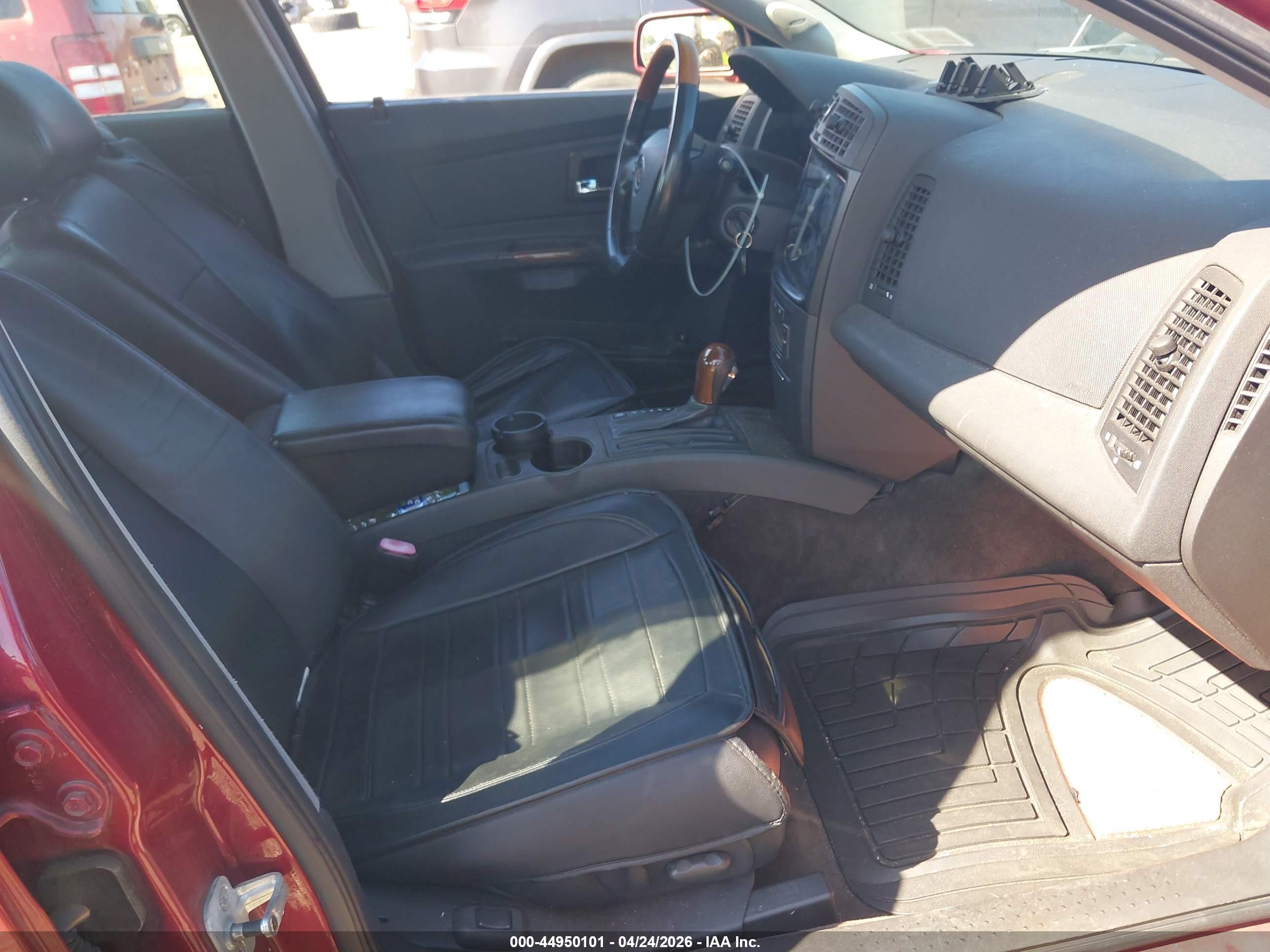 CADILLAC CTS image 5