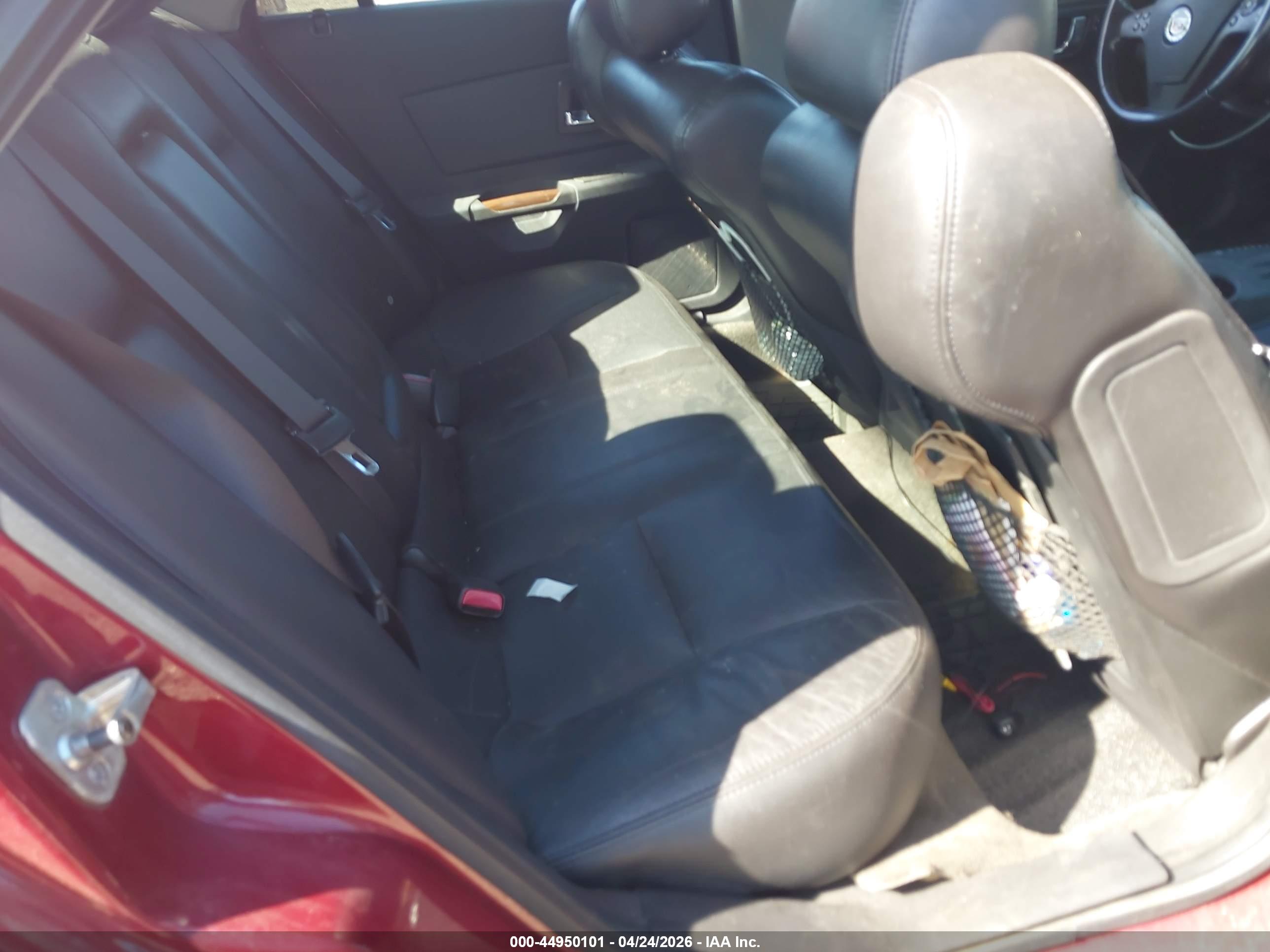CADILLAC CTS image 8