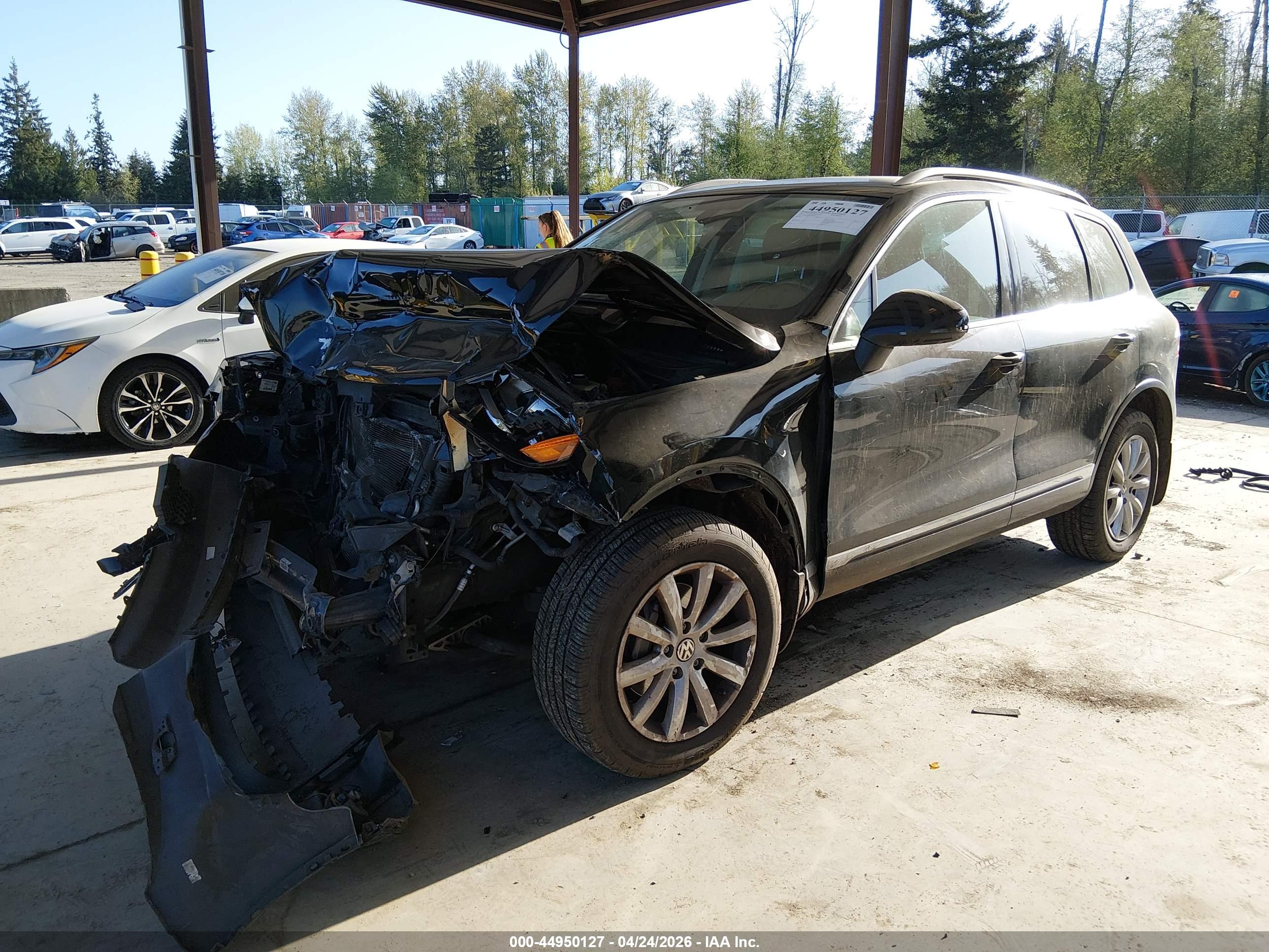 VOLKSWAGEN TOUAREG image 2
